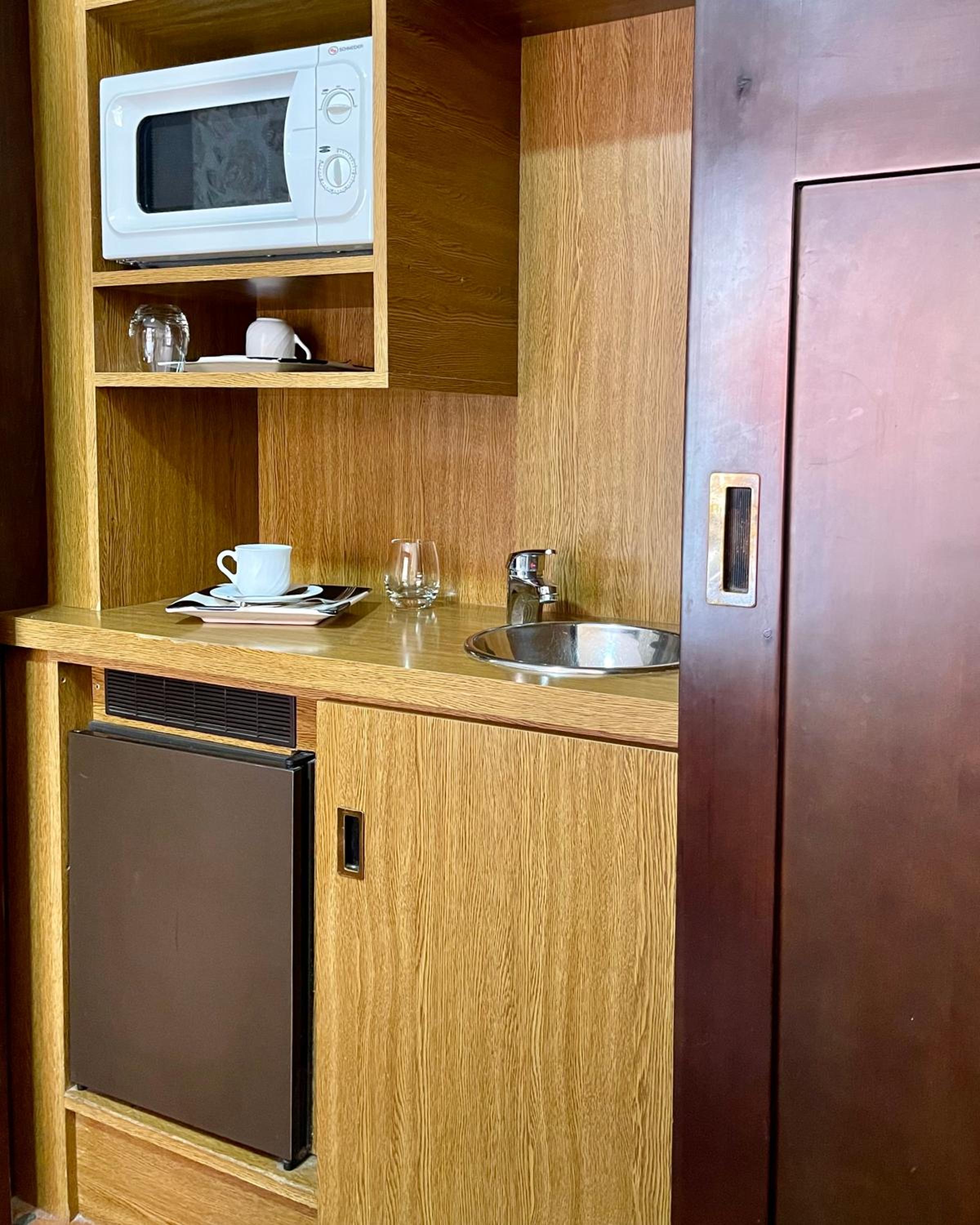 Twin Room - Photo 7