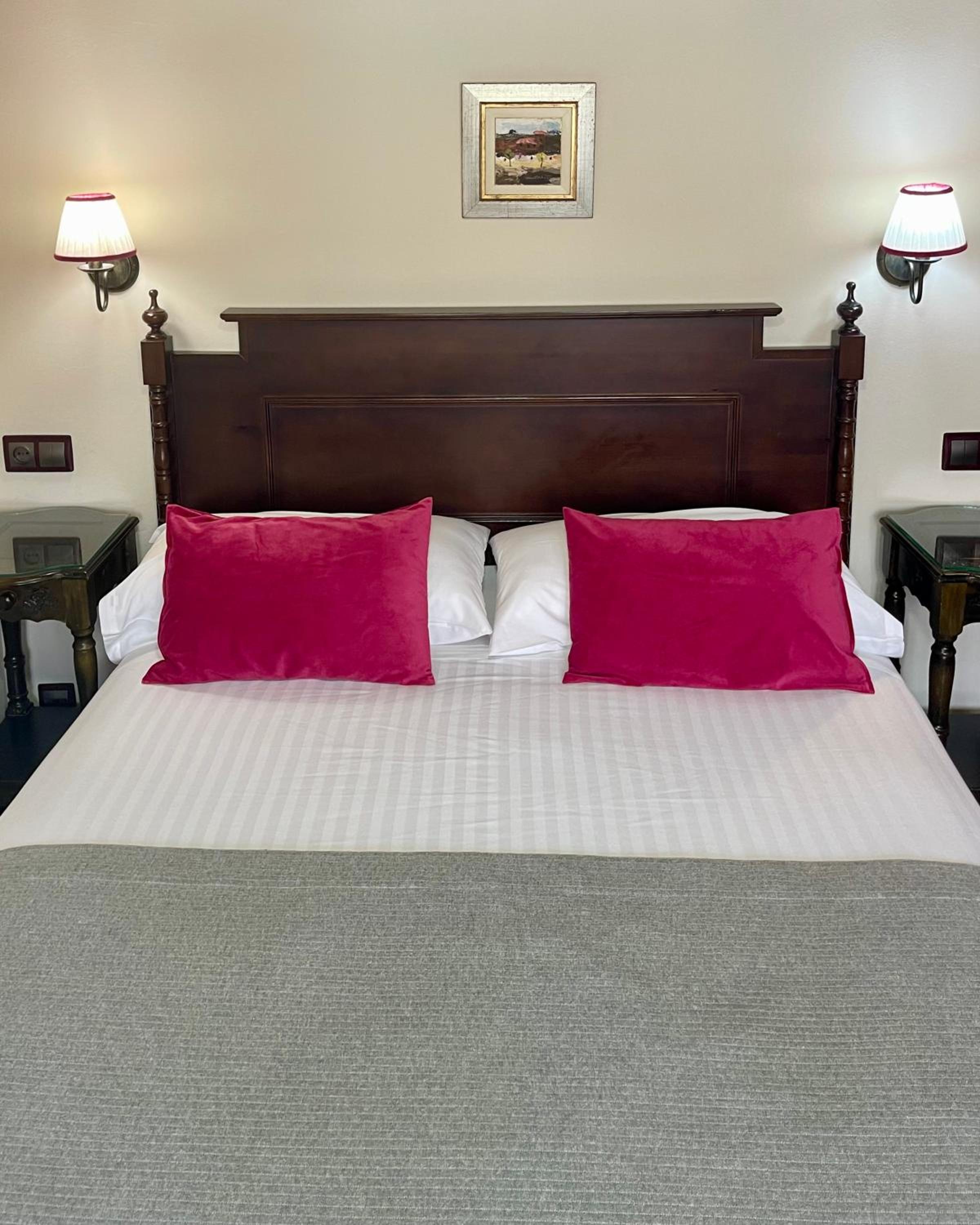 Double Room - Photo 4