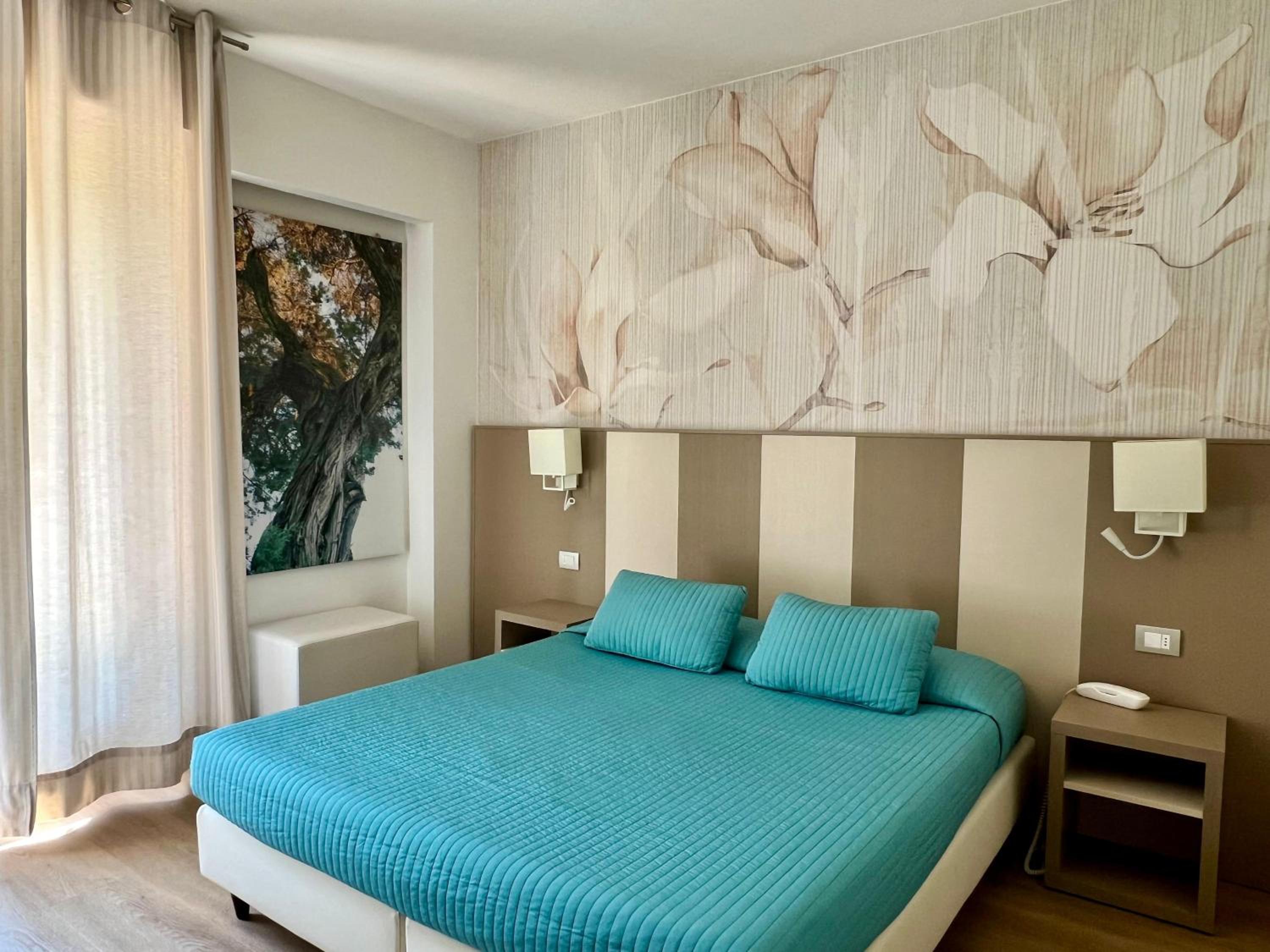 Double Room with Balcony and Mountain View photo 2