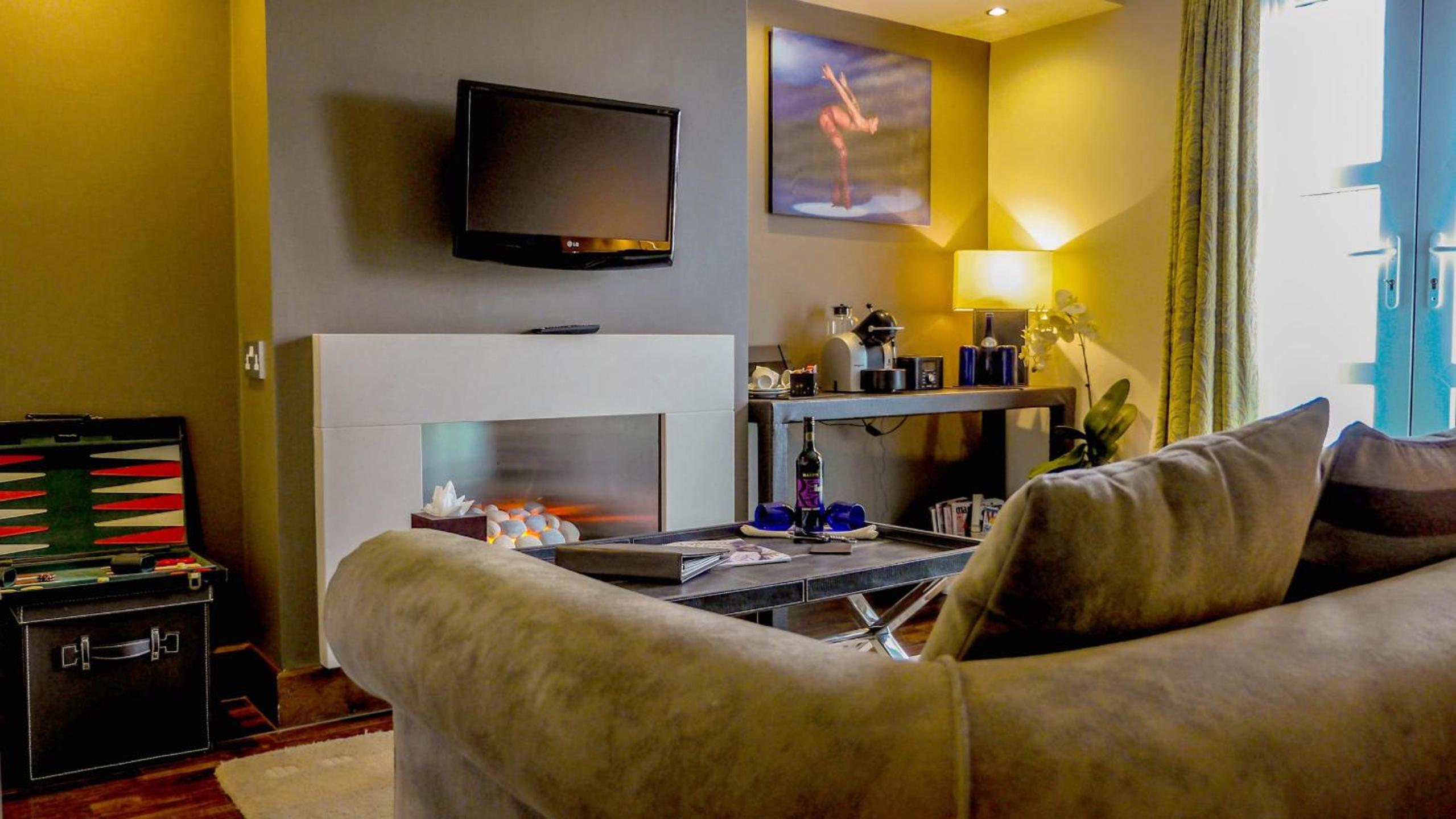 Suite (Adults Only) photo 3