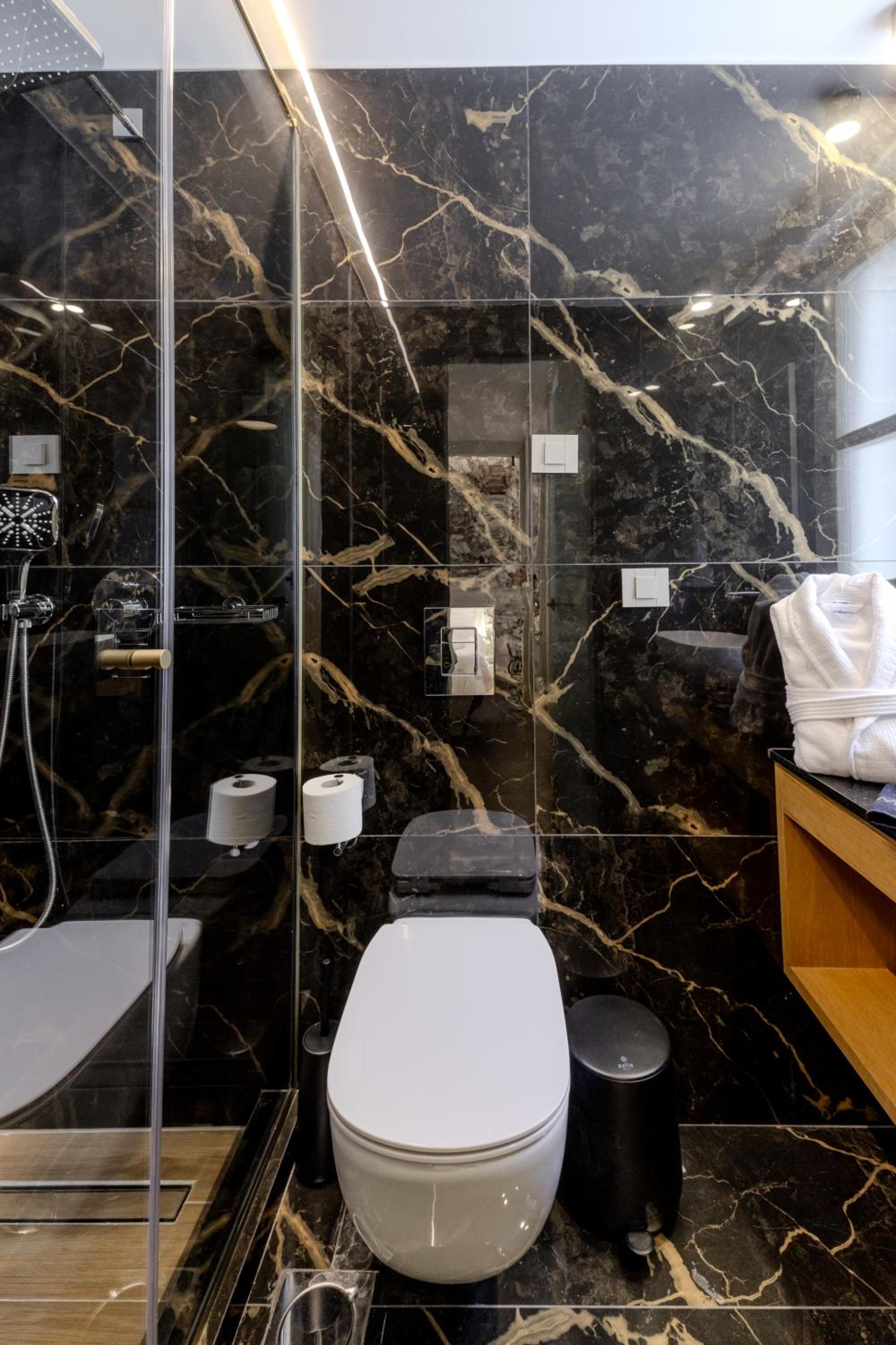 Deluxe Suite photo 2