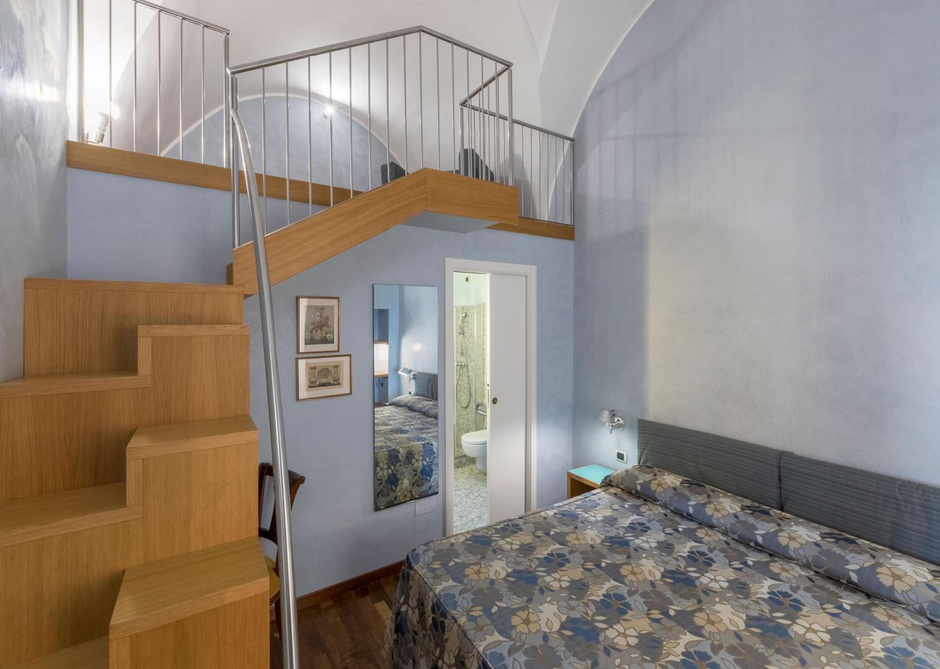 Classic Double Room - Photo 11