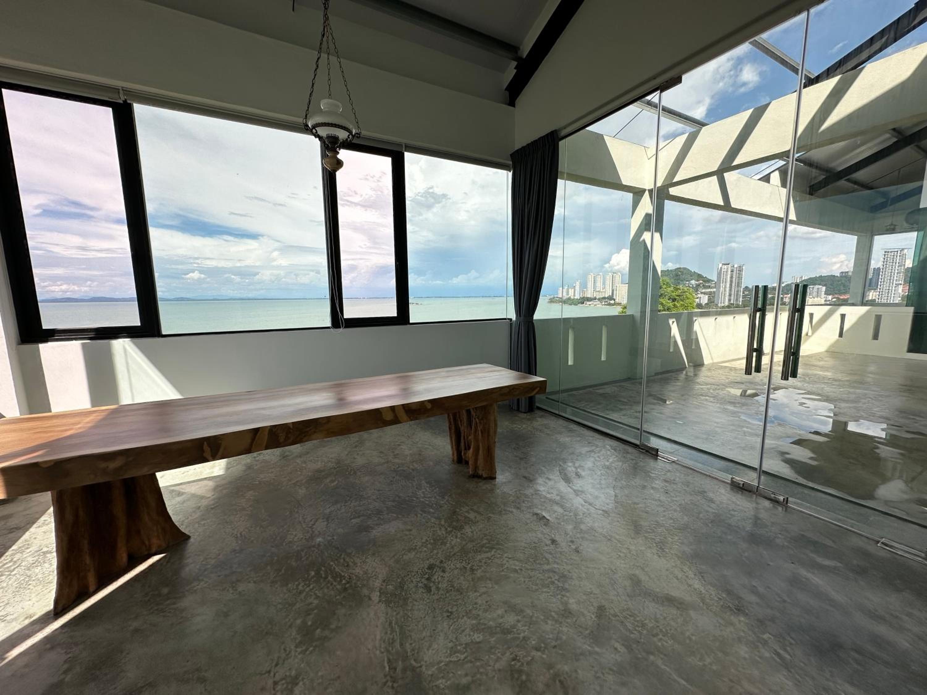 Family Room with Sea View - Photo 13