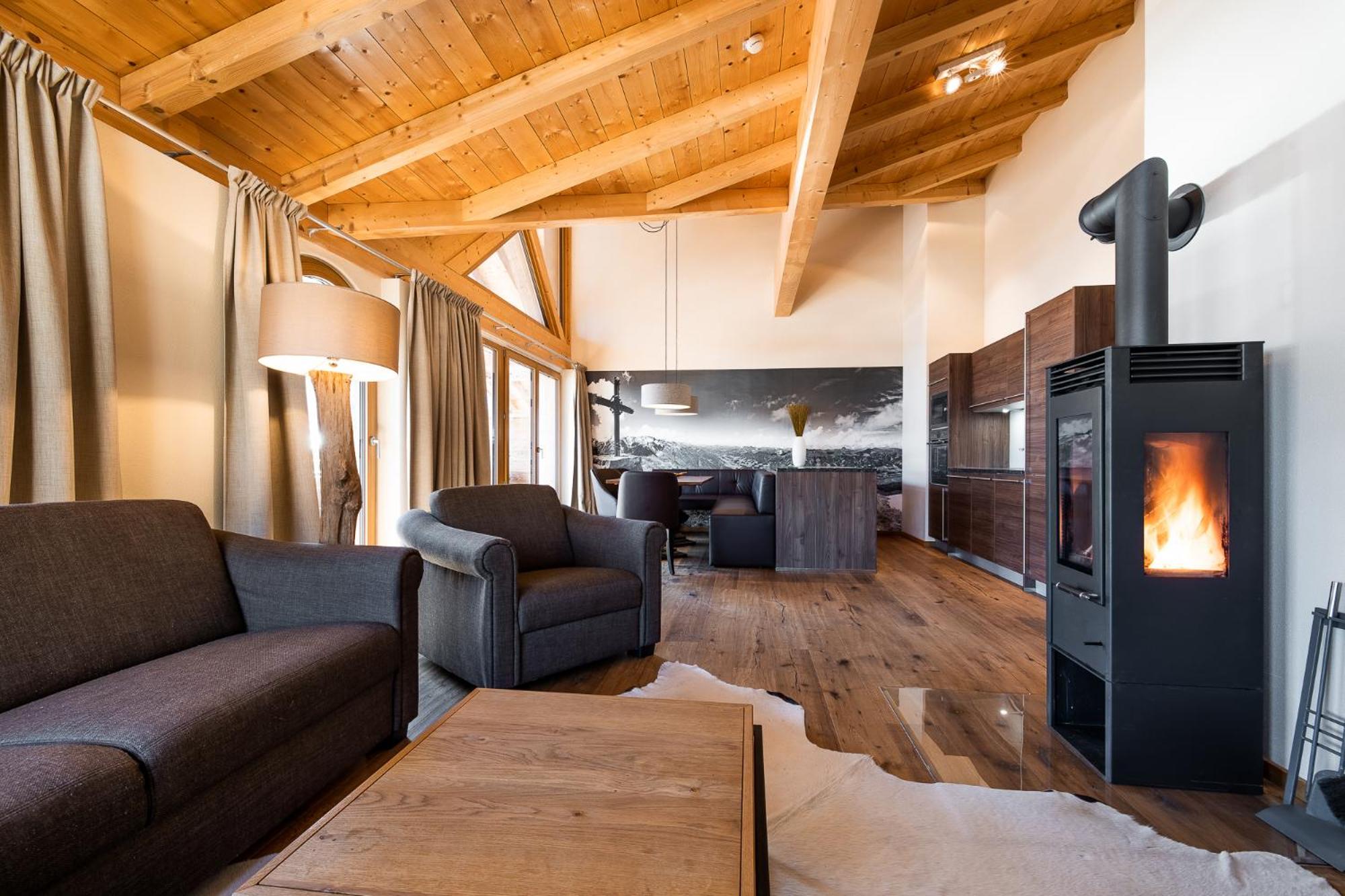 Penthouse Apartment 3C