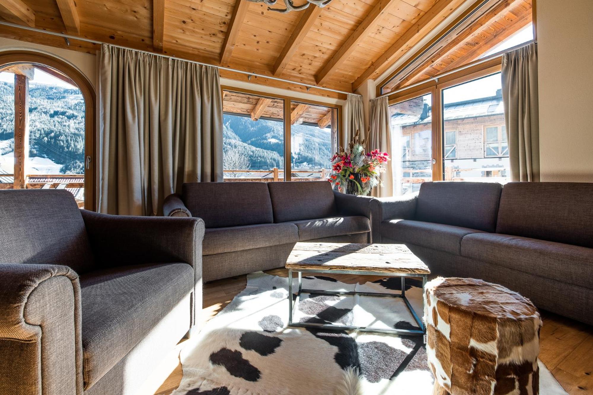 Penthouse Apartment 3A