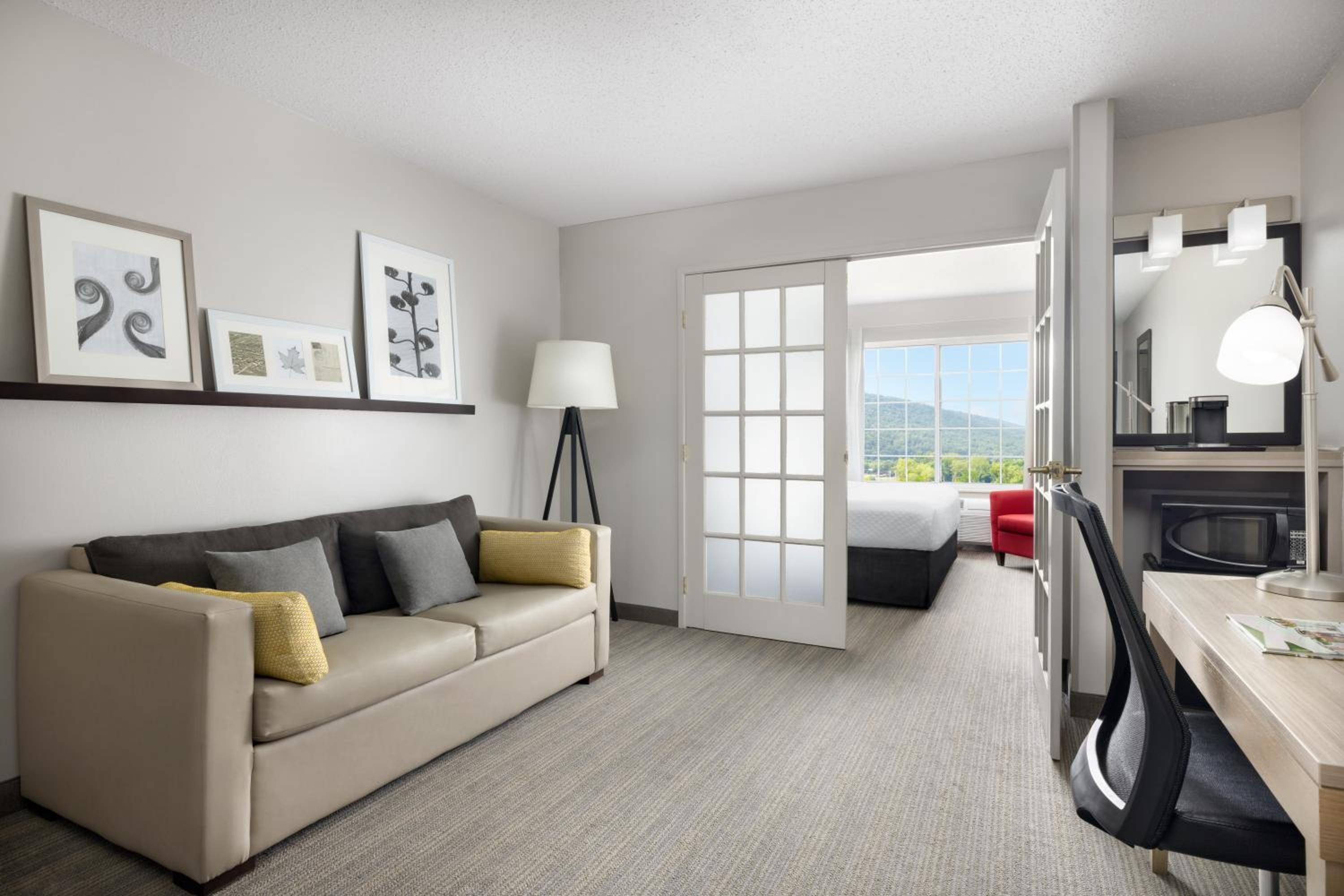 King Suite - Photo 1