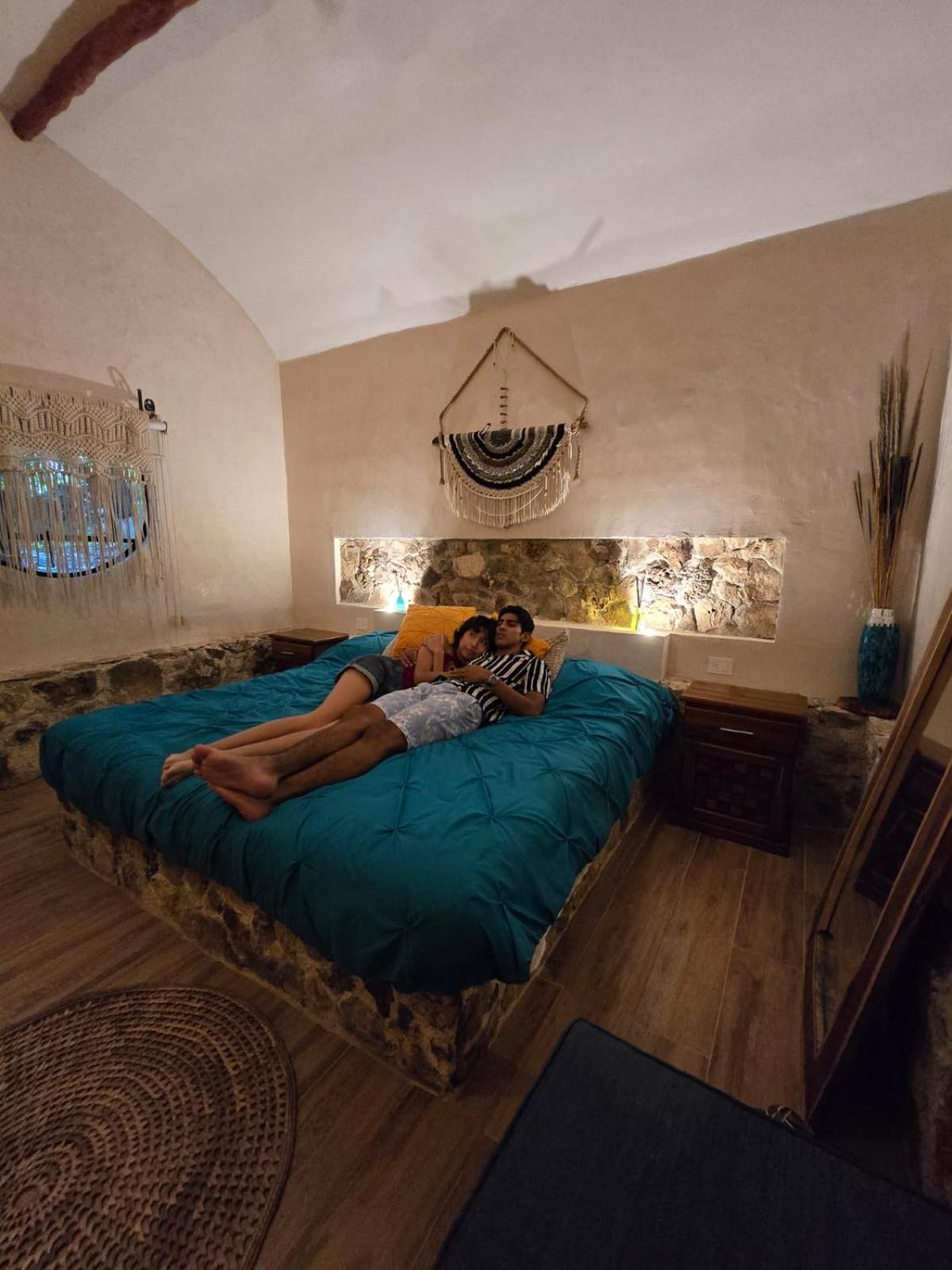 Deluxe Queen Room - Photo 2