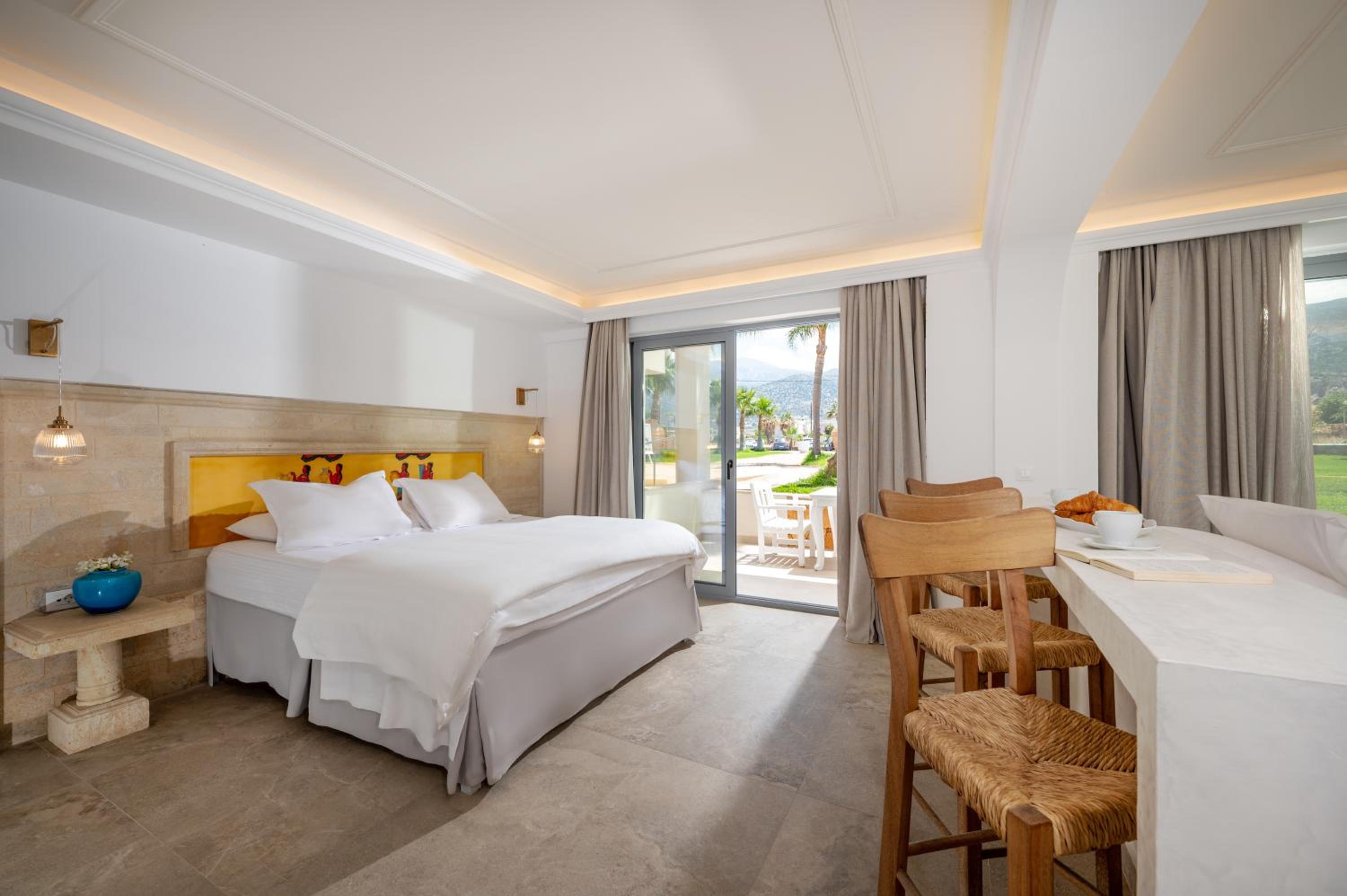 Junior Suite with Garden View - Ground Floor