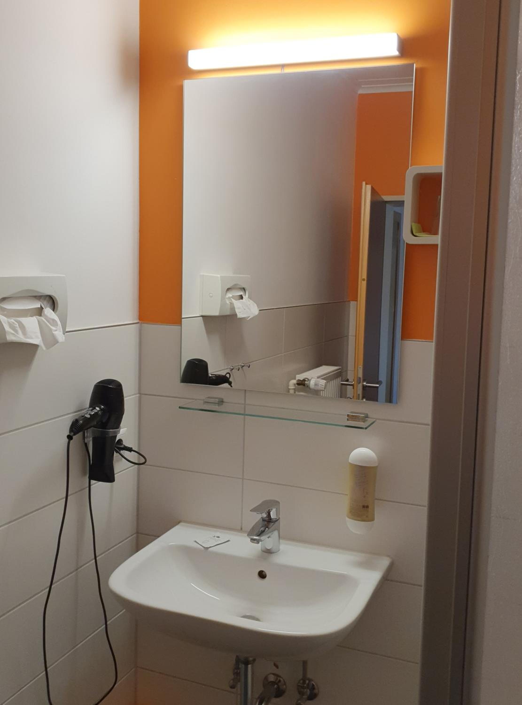 Business Single Room photo 3
