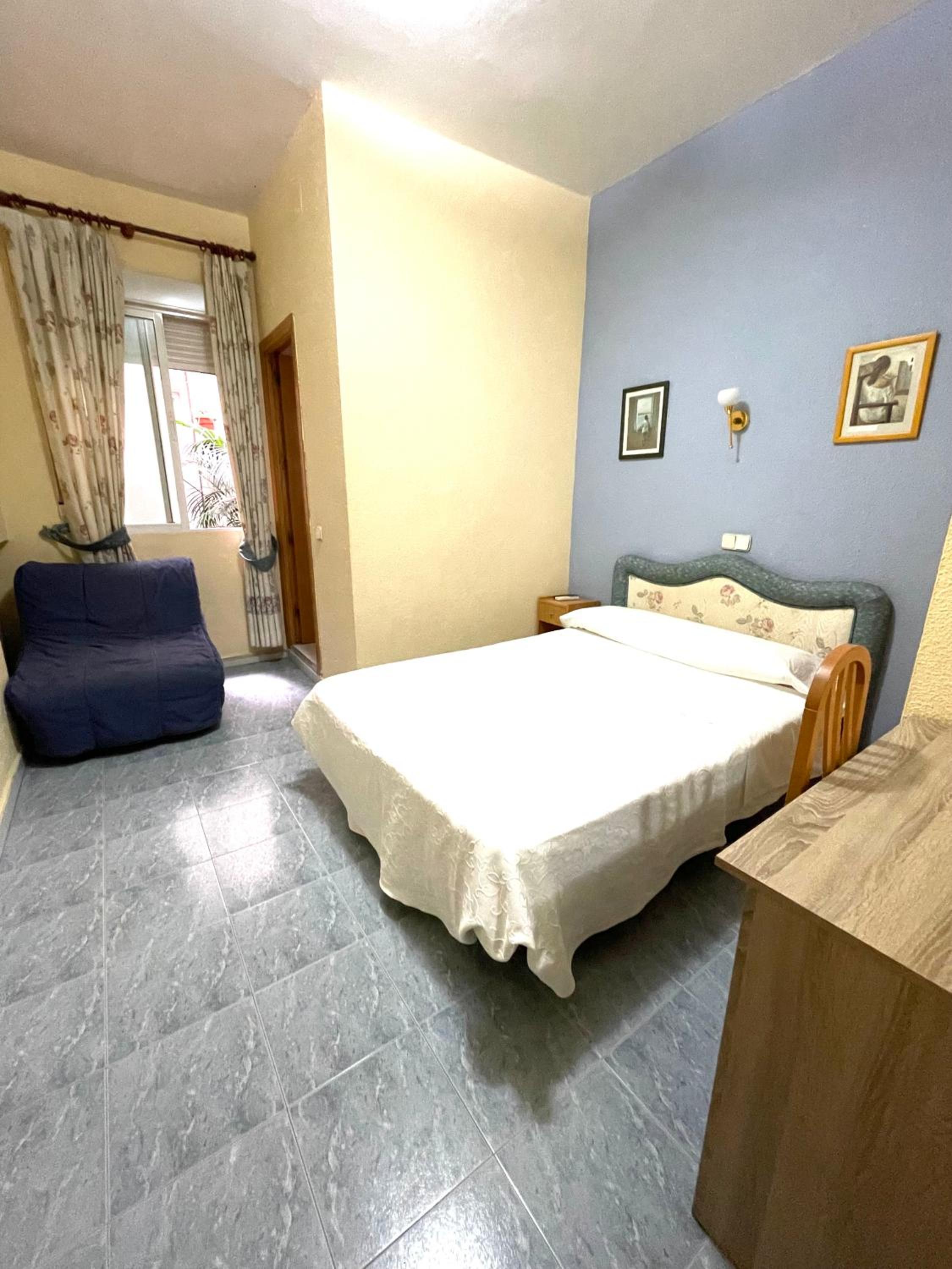 Habitación Doble con Baño Privado