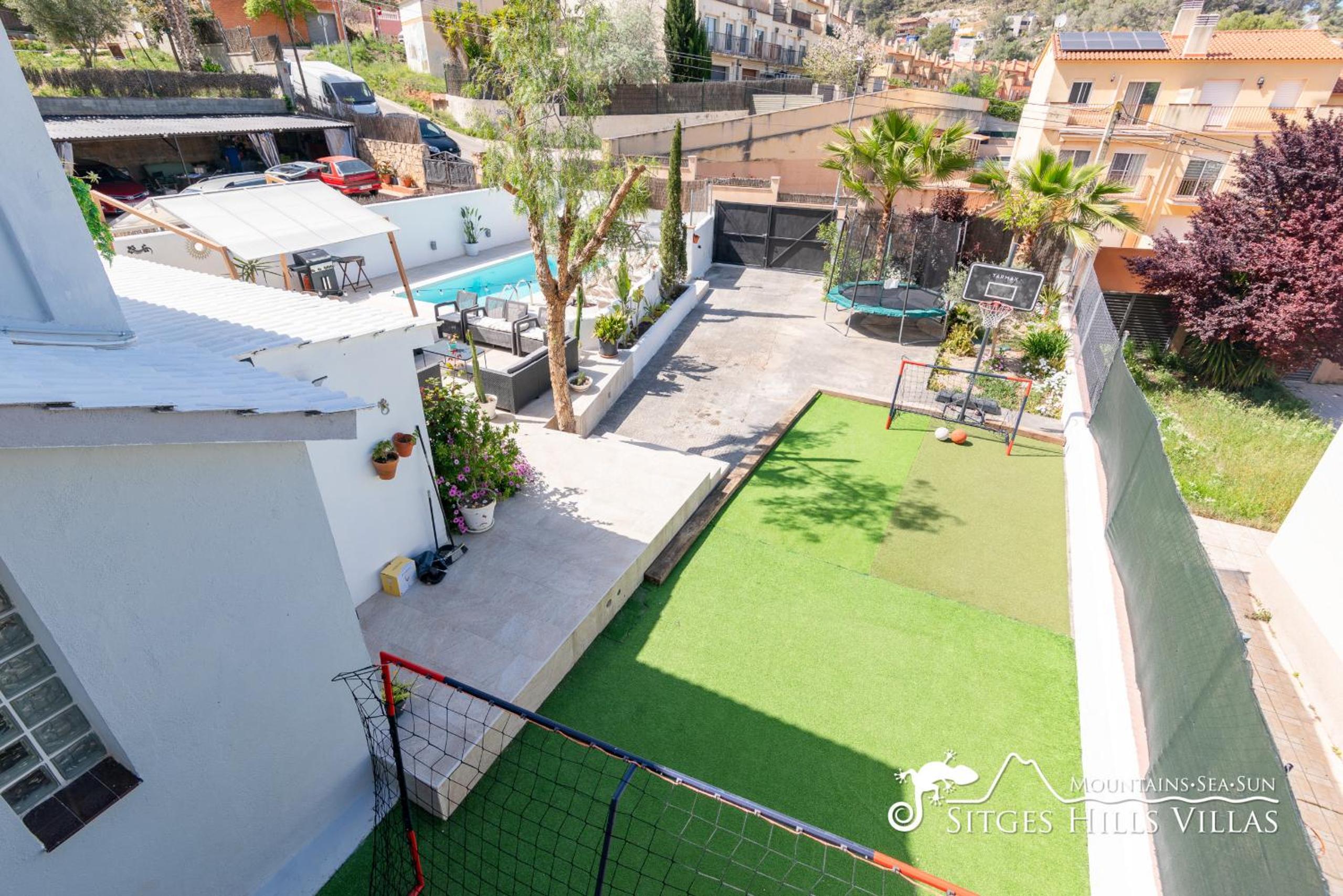 Villa with Private Pool photo 2