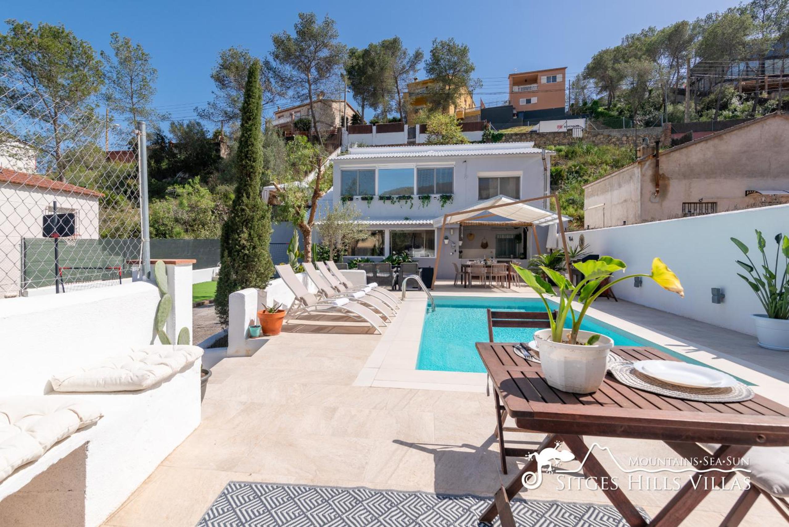 Villa with Private Pool photo 3