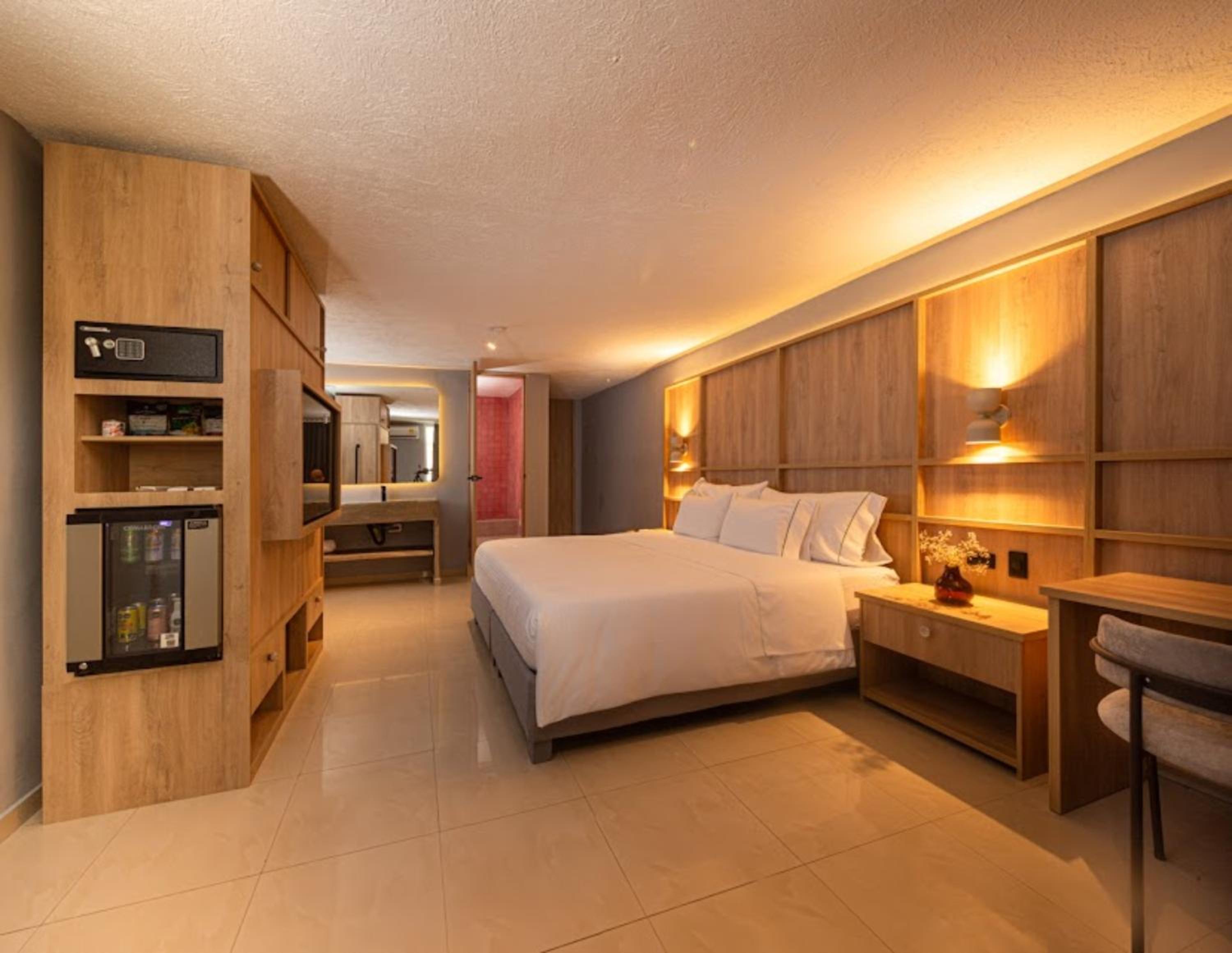 Superior King Room