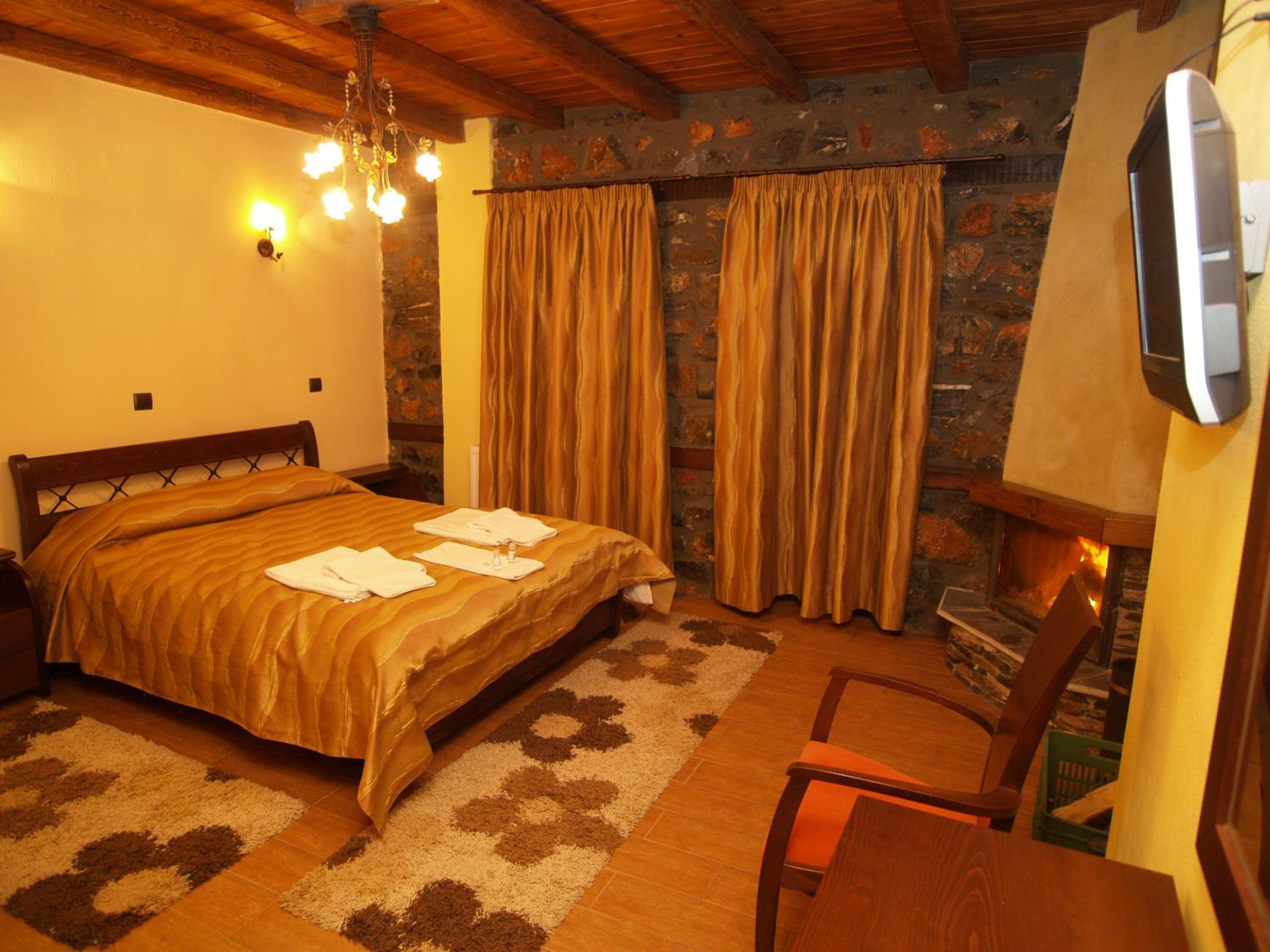 Double Room with Fireplace photo 3