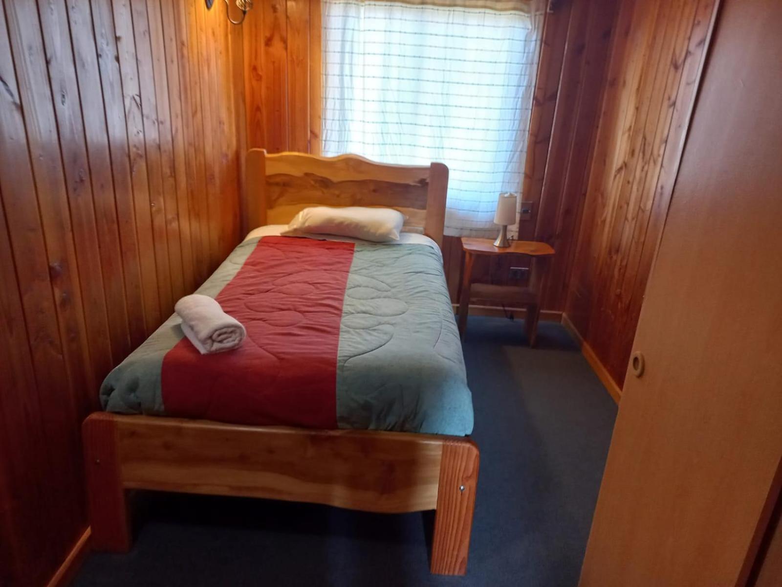 Standard Single Room with Shared Bathroom photo 3