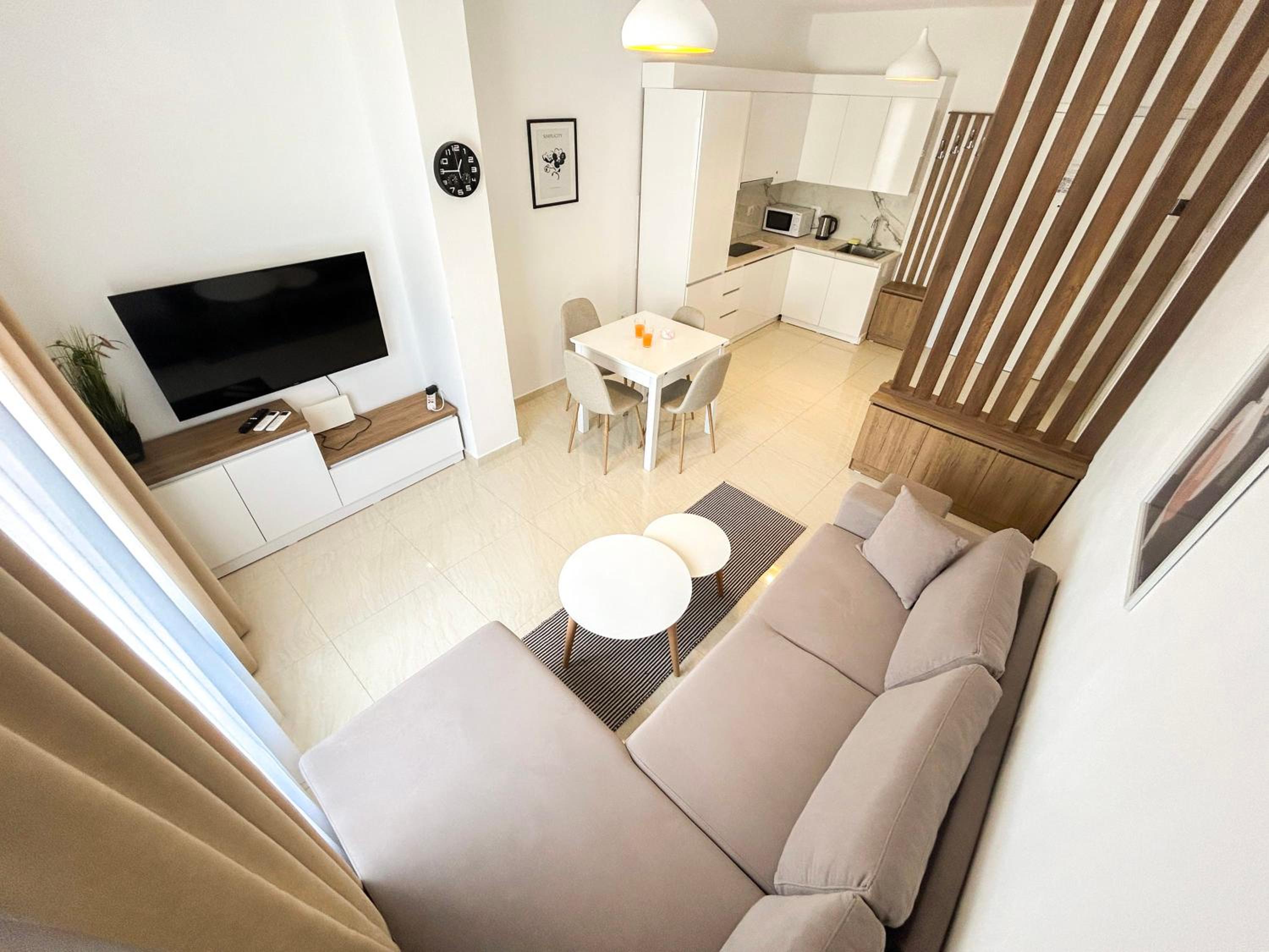 Deluxe Apartment