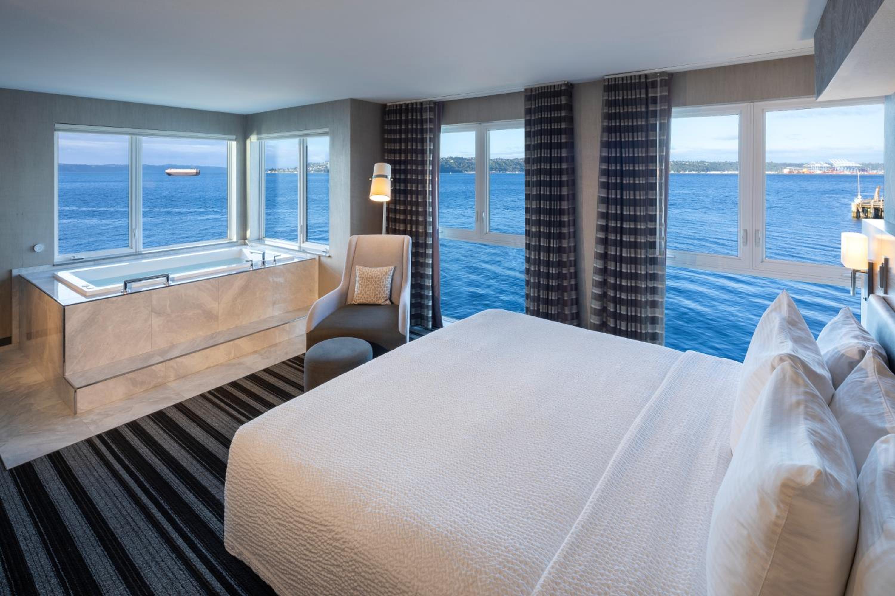 Premier King Room with Spa Bath and Bay View