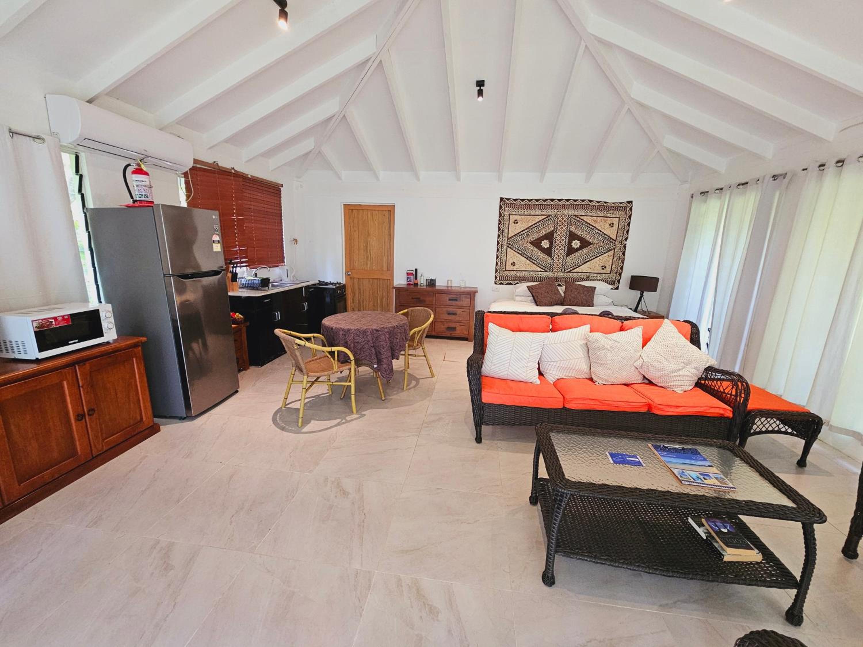 One-Bedroom House photo 1