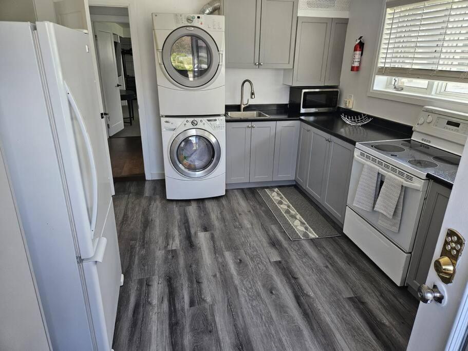 Two-Bedroom House photo 2