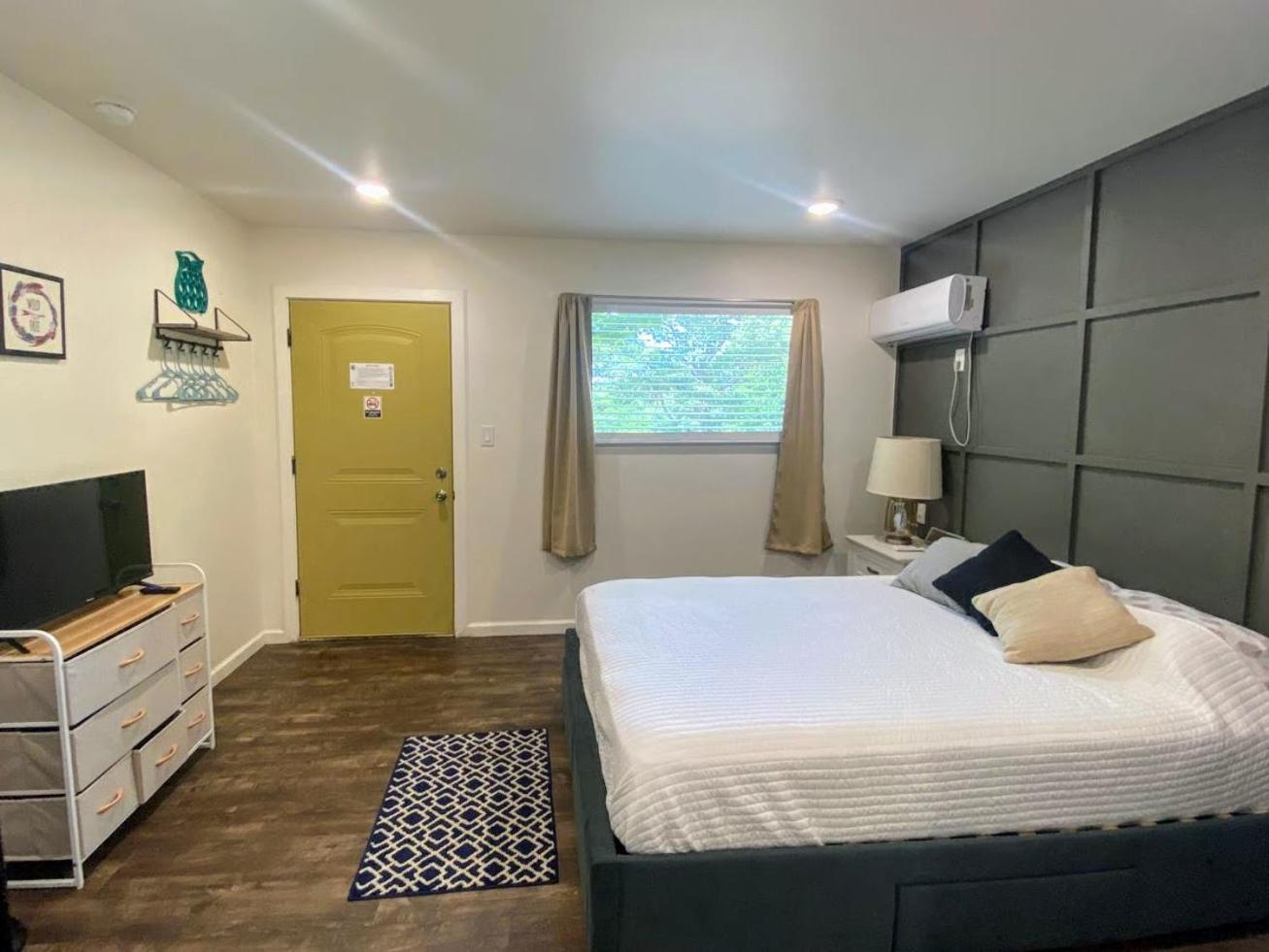 Queen Room with Garden View photo 3