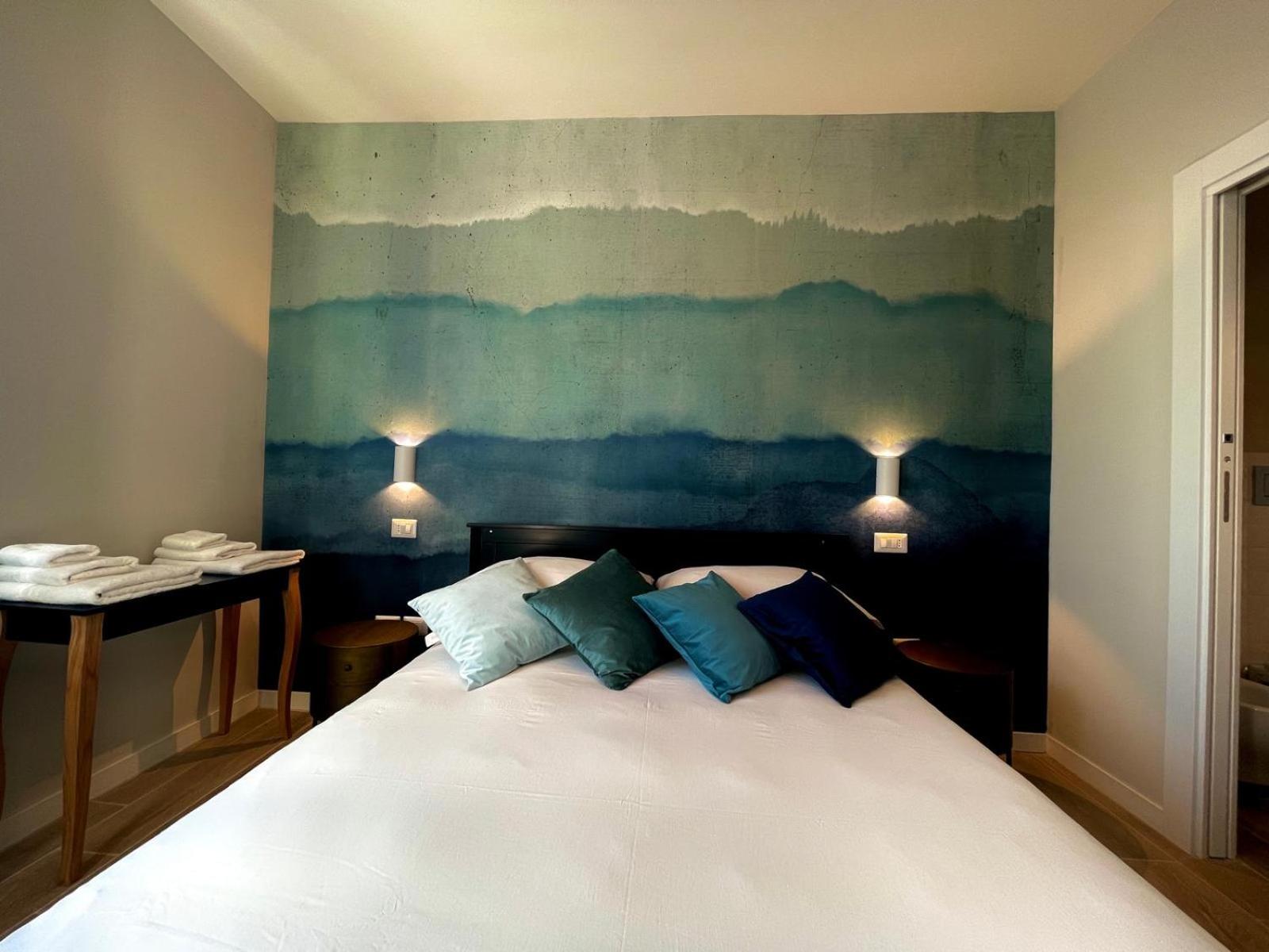 Double Room with Private Bathroom photo 2