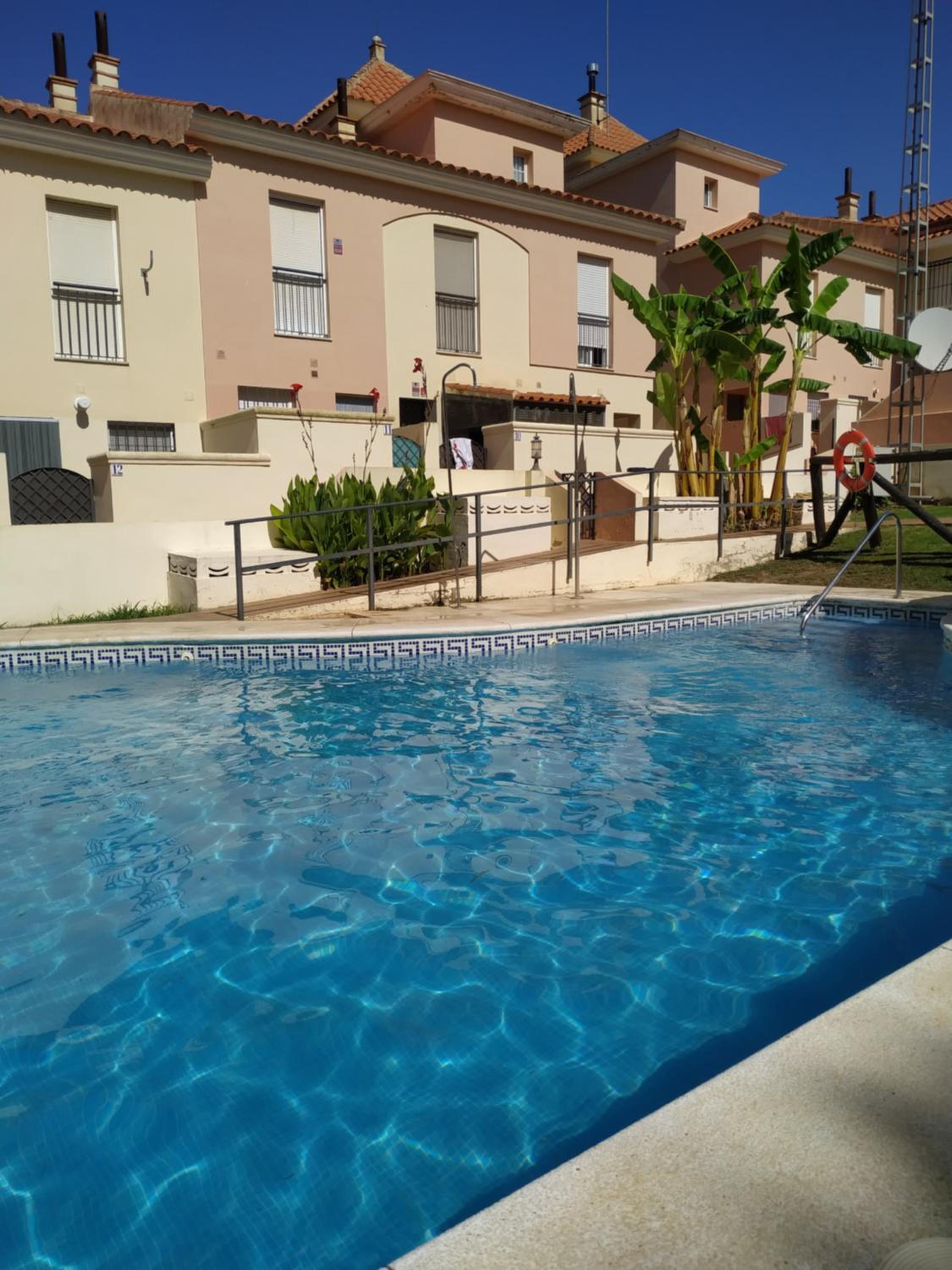 Apartment with Pool View  photo 3