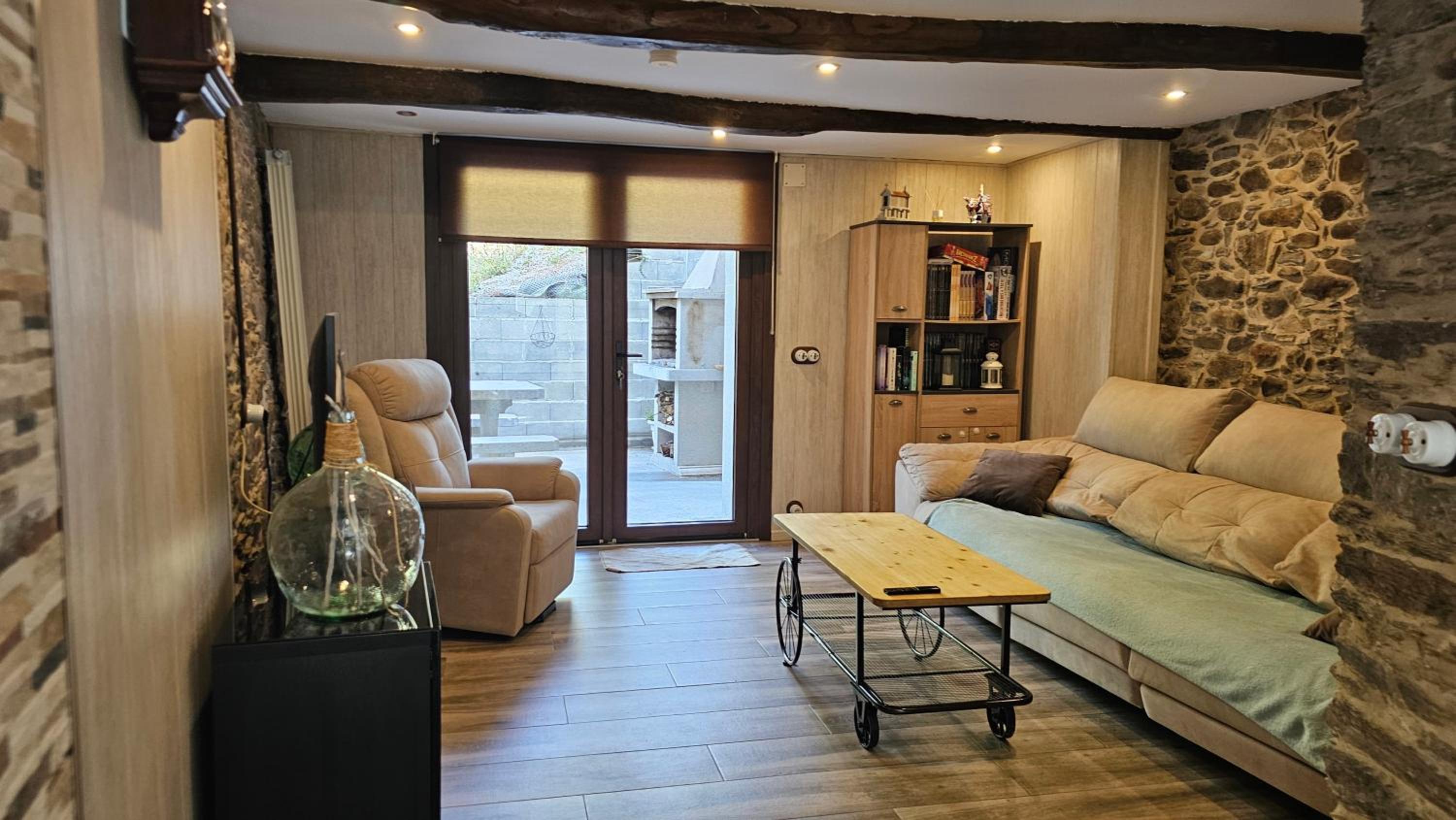 Casa de cuatro habitaciones