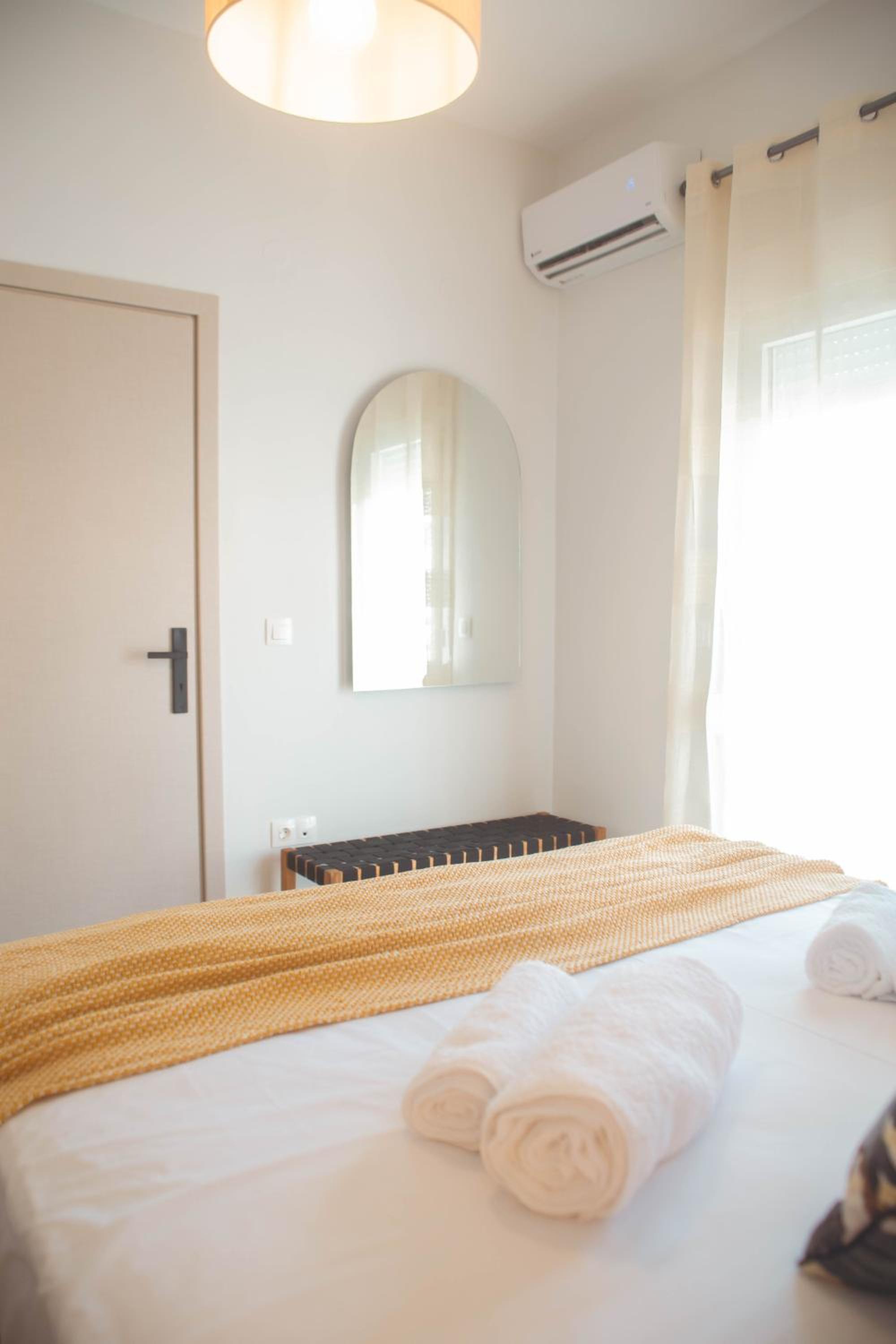 Two-Bedroom Deluxe Apartment with Balcony photo 3