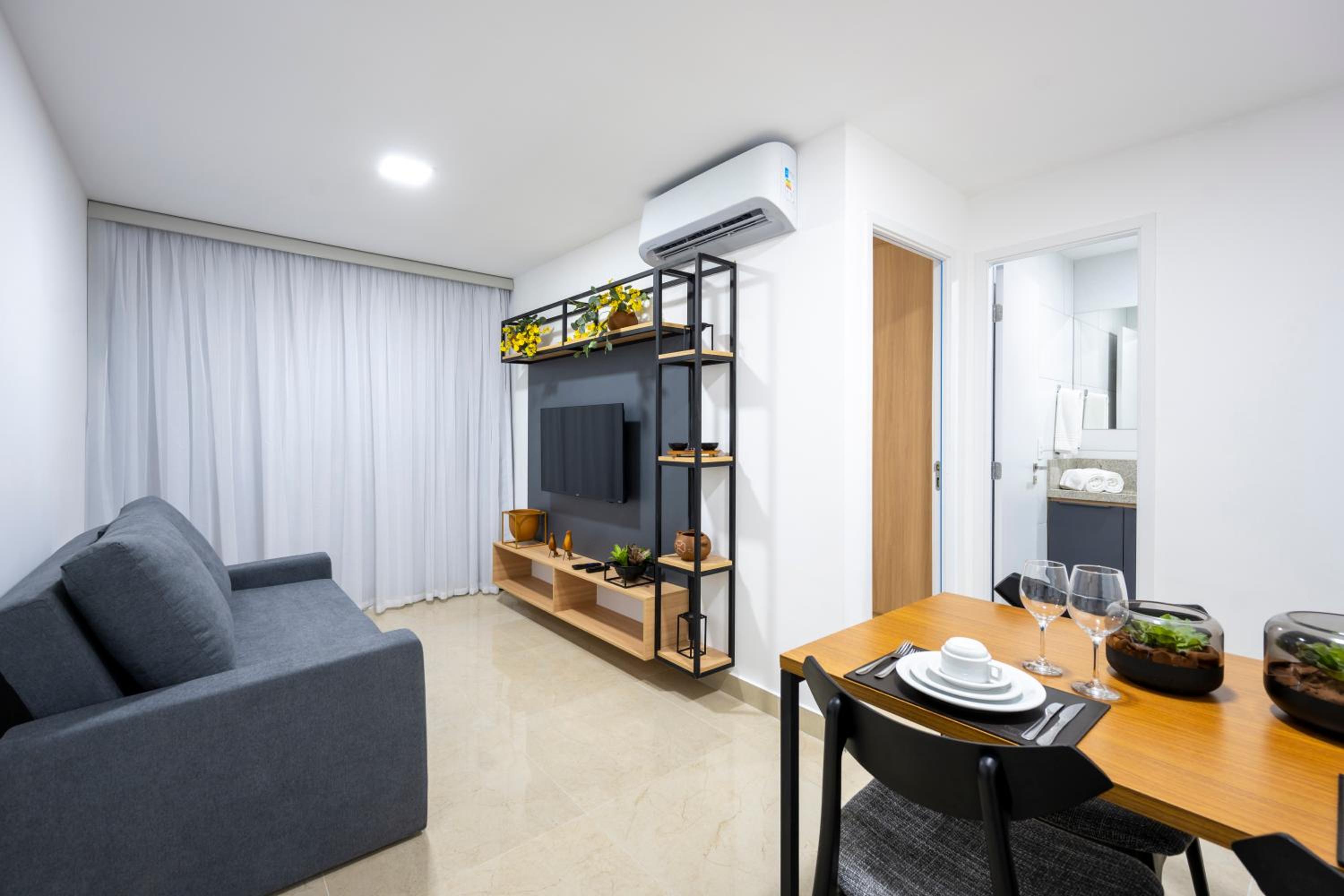One-Bedroom Apartment