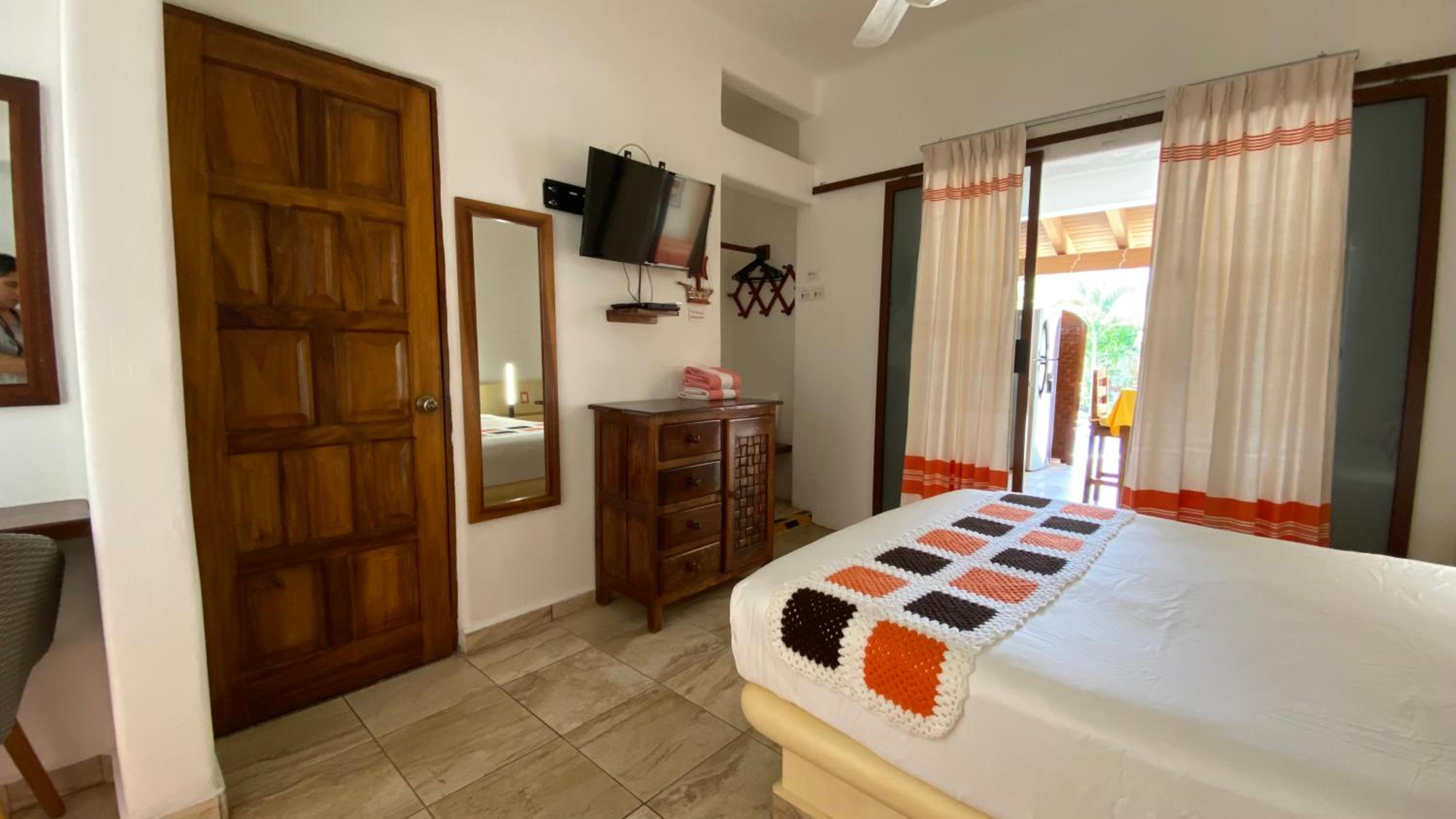 Bungalow with Garden View photo 1