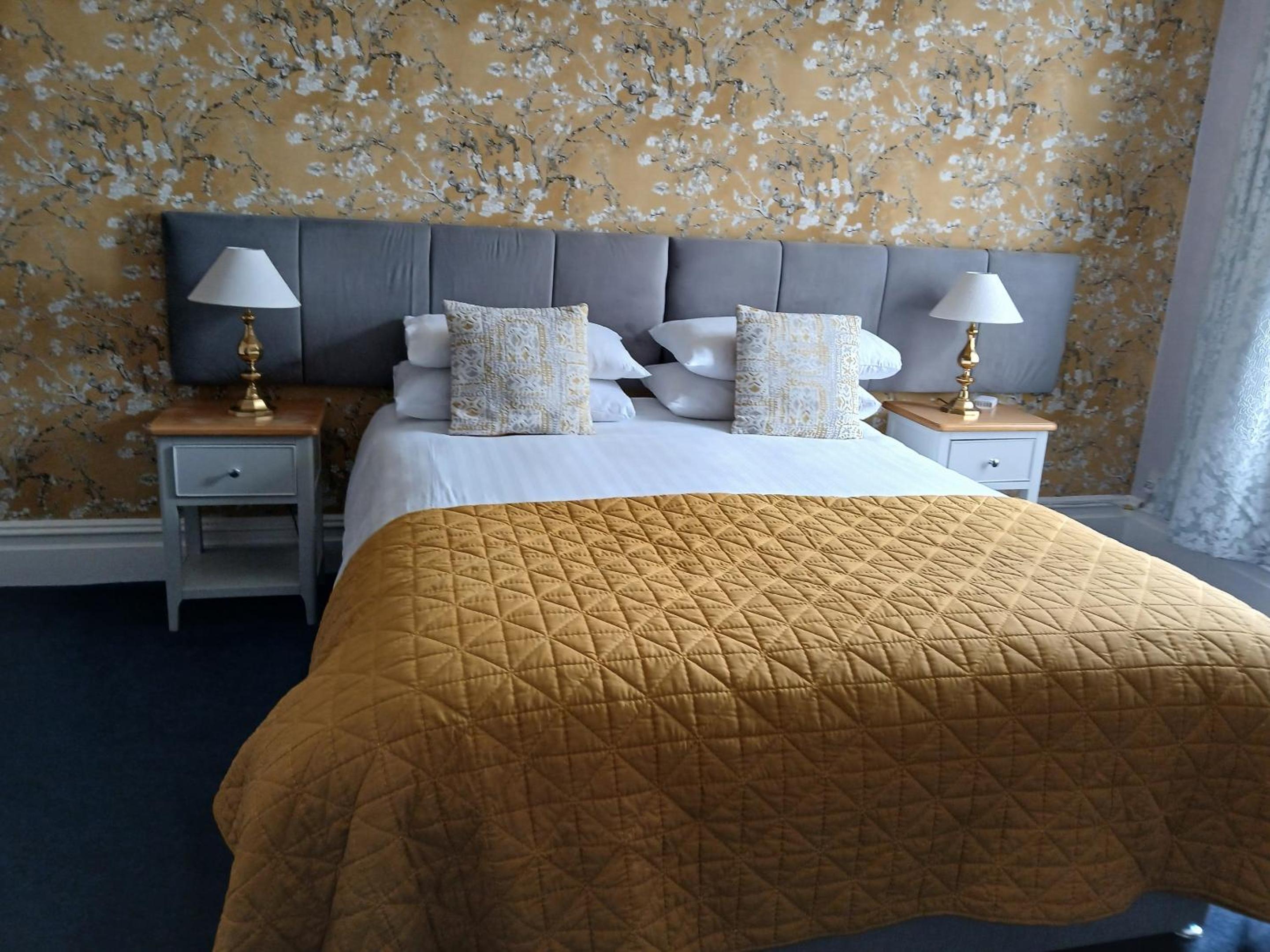 Standard King Room photo 3