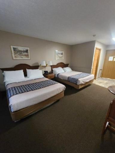 Deluxe Double Room (2 Adults + 1 Child) photo 3