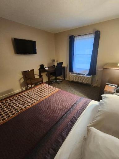 Queen Room - Disability Access
