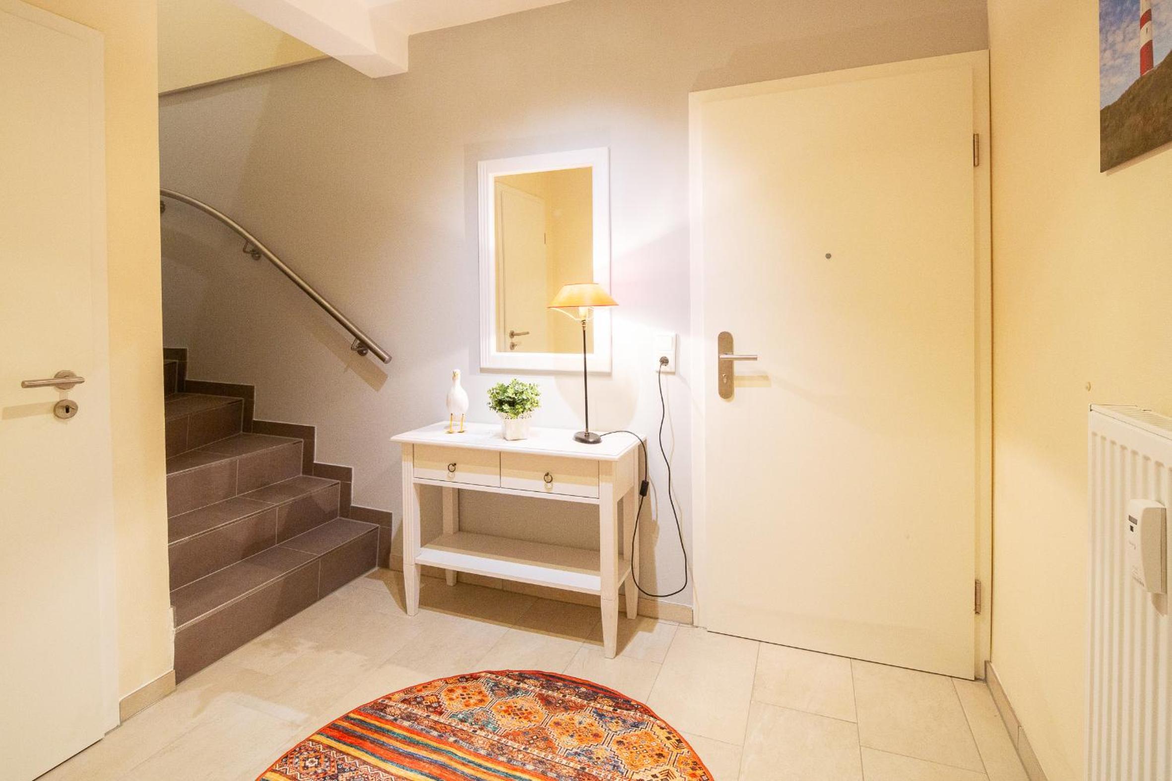 Apartment with Balcony photo 2