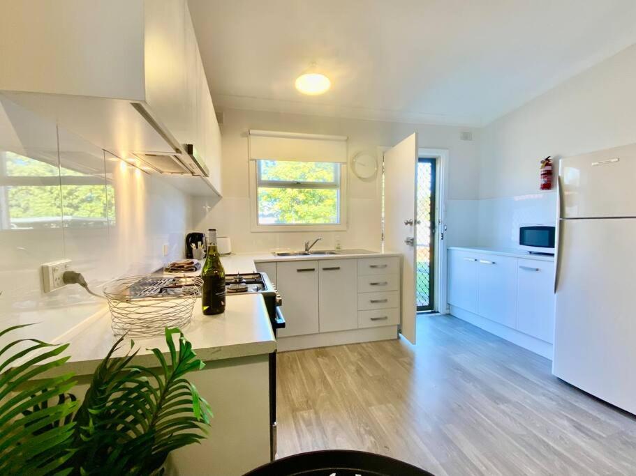 Three-Bedroom House photo 3