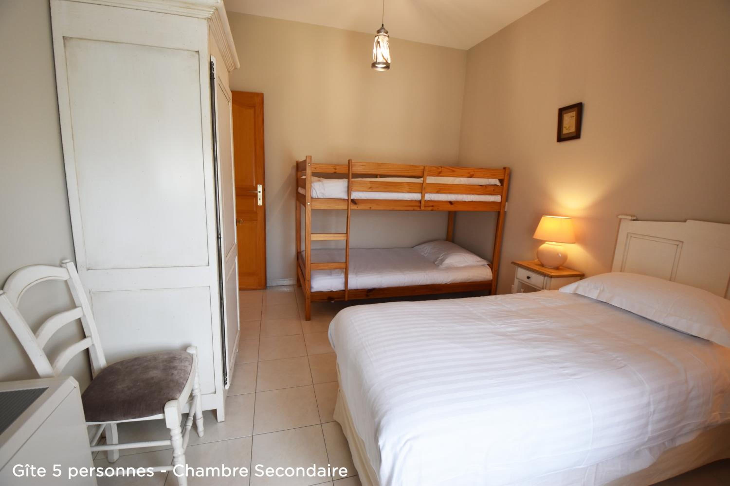 Two-Bedroom Cottage (5 Adults) - Annex