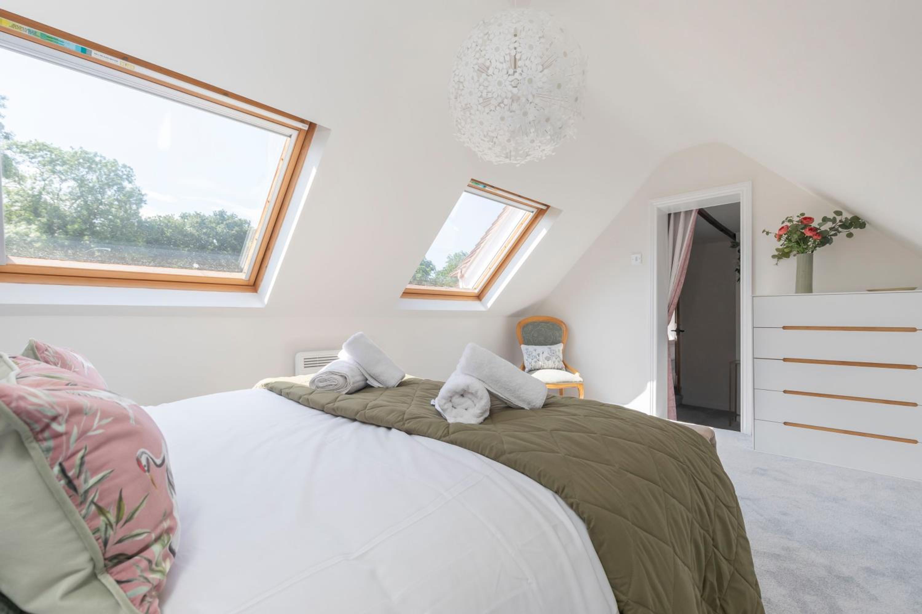Four-Bedroom House photo 1