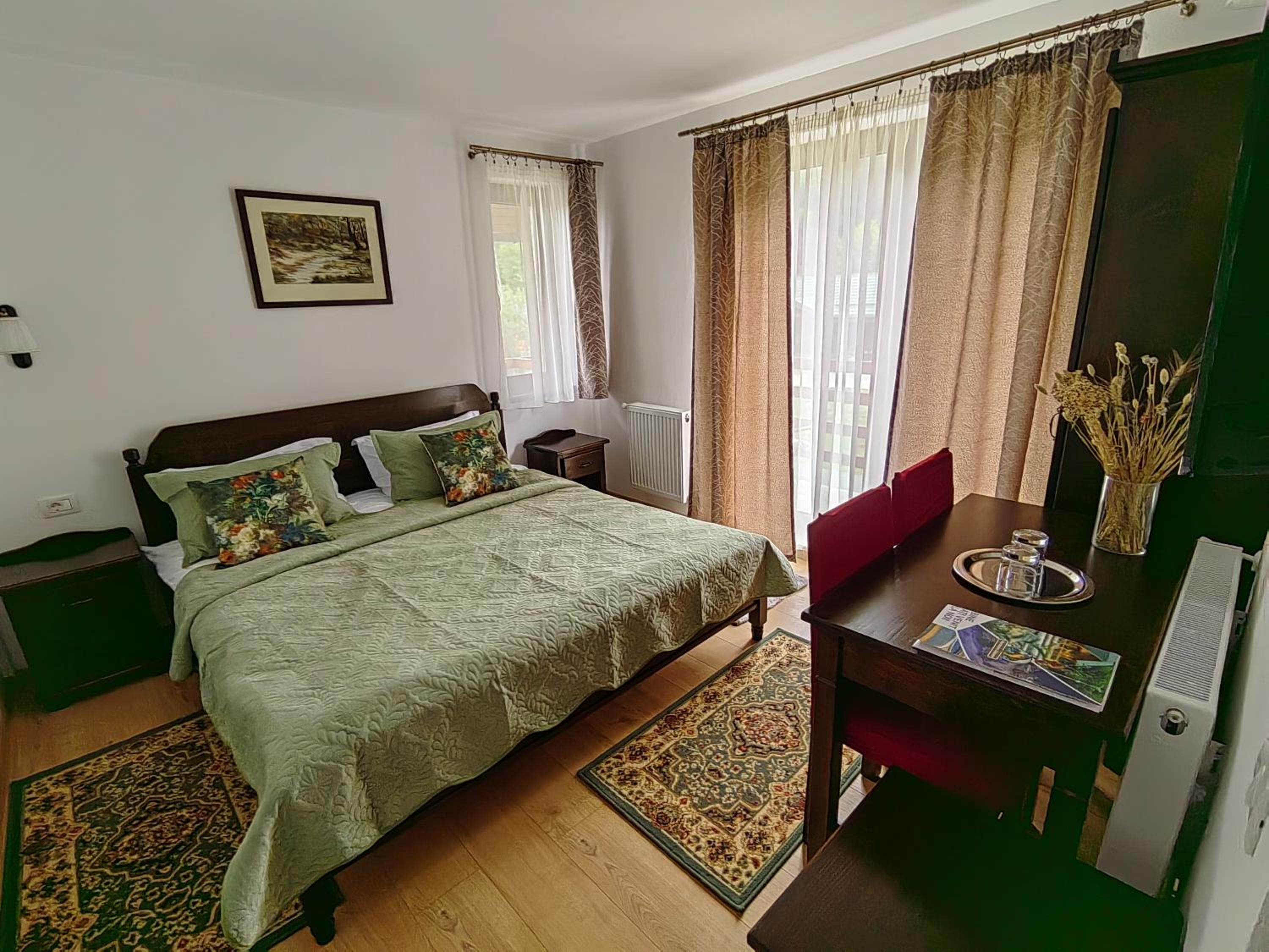 Deluxe Double Room photo 3