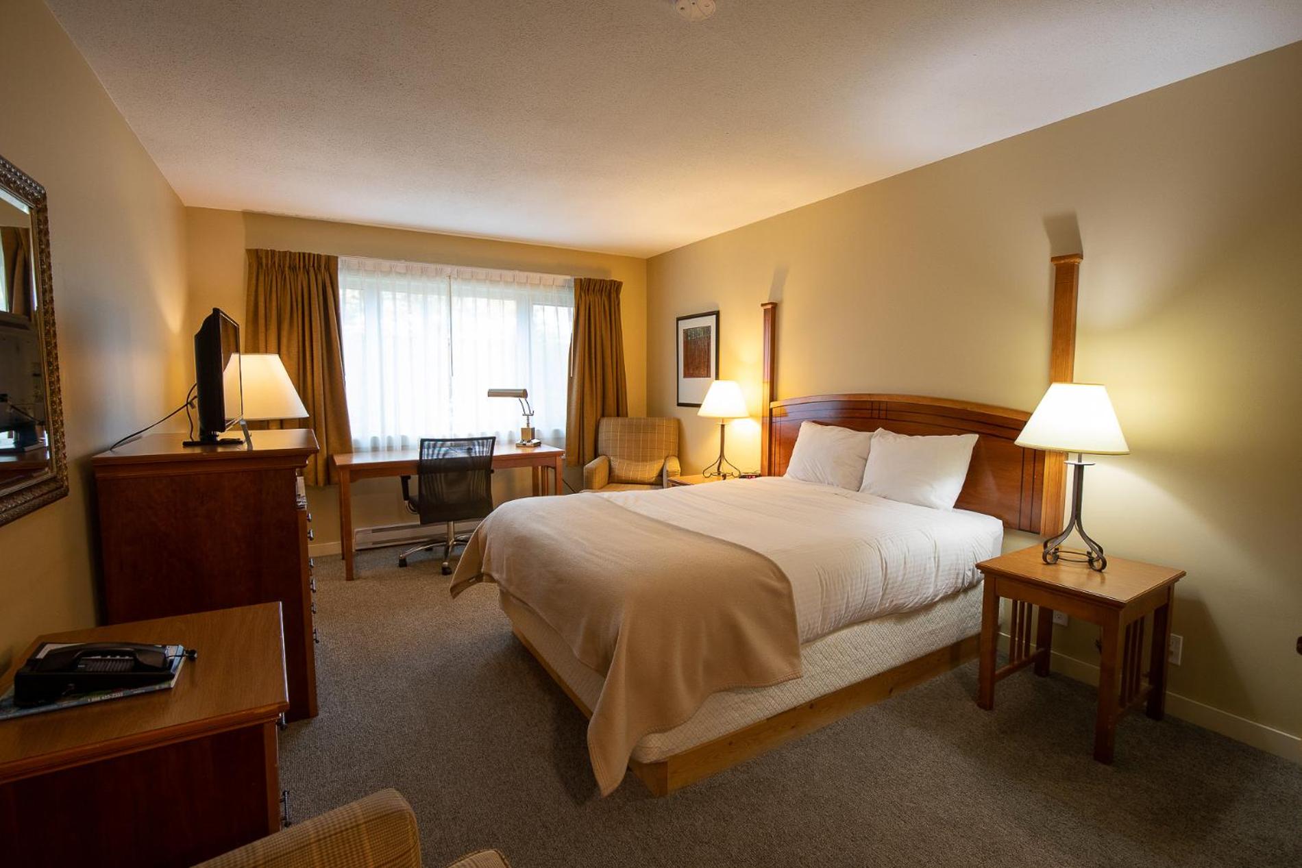 Queen Room