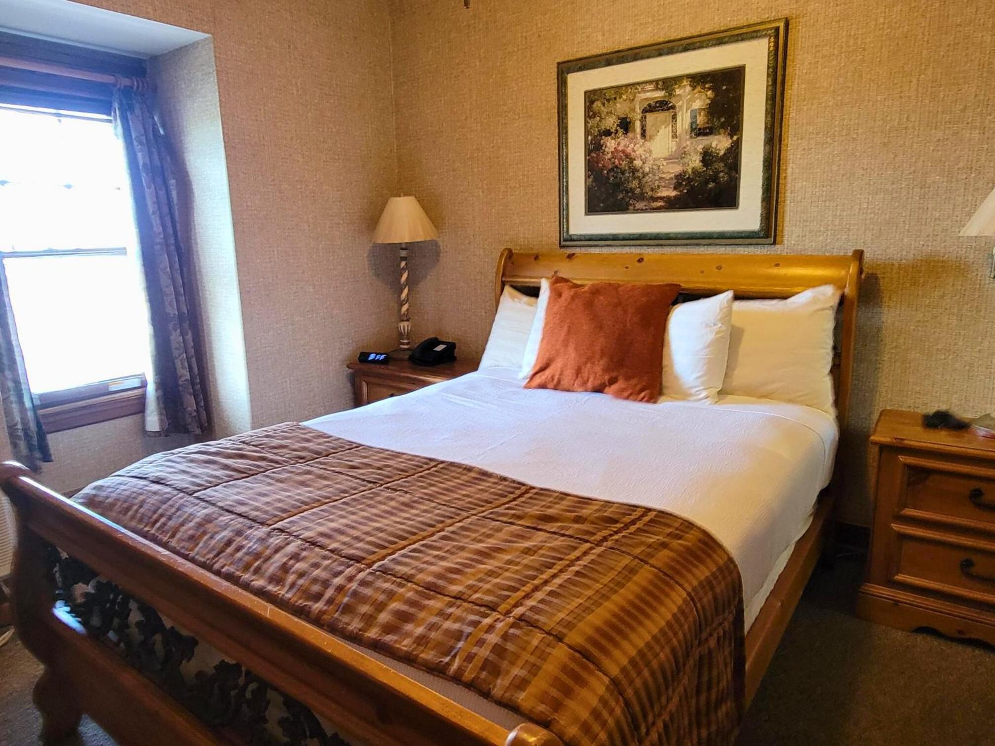 Deluxe Suite - Photo 7