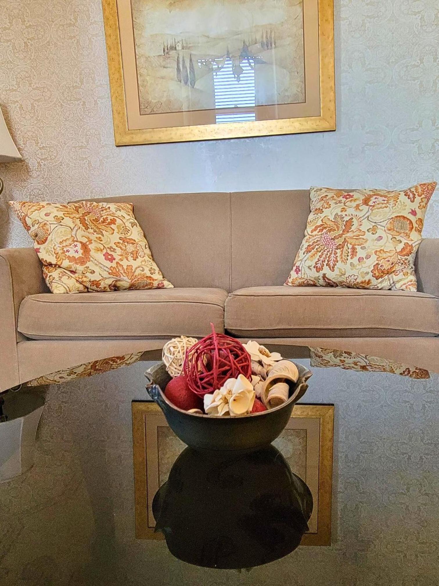 Deluxe Suite - Photo 6