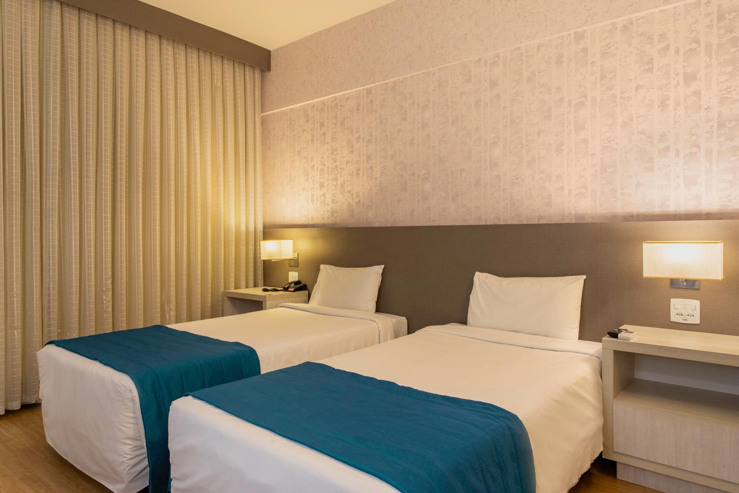 Deluxe Twin Room photo 1