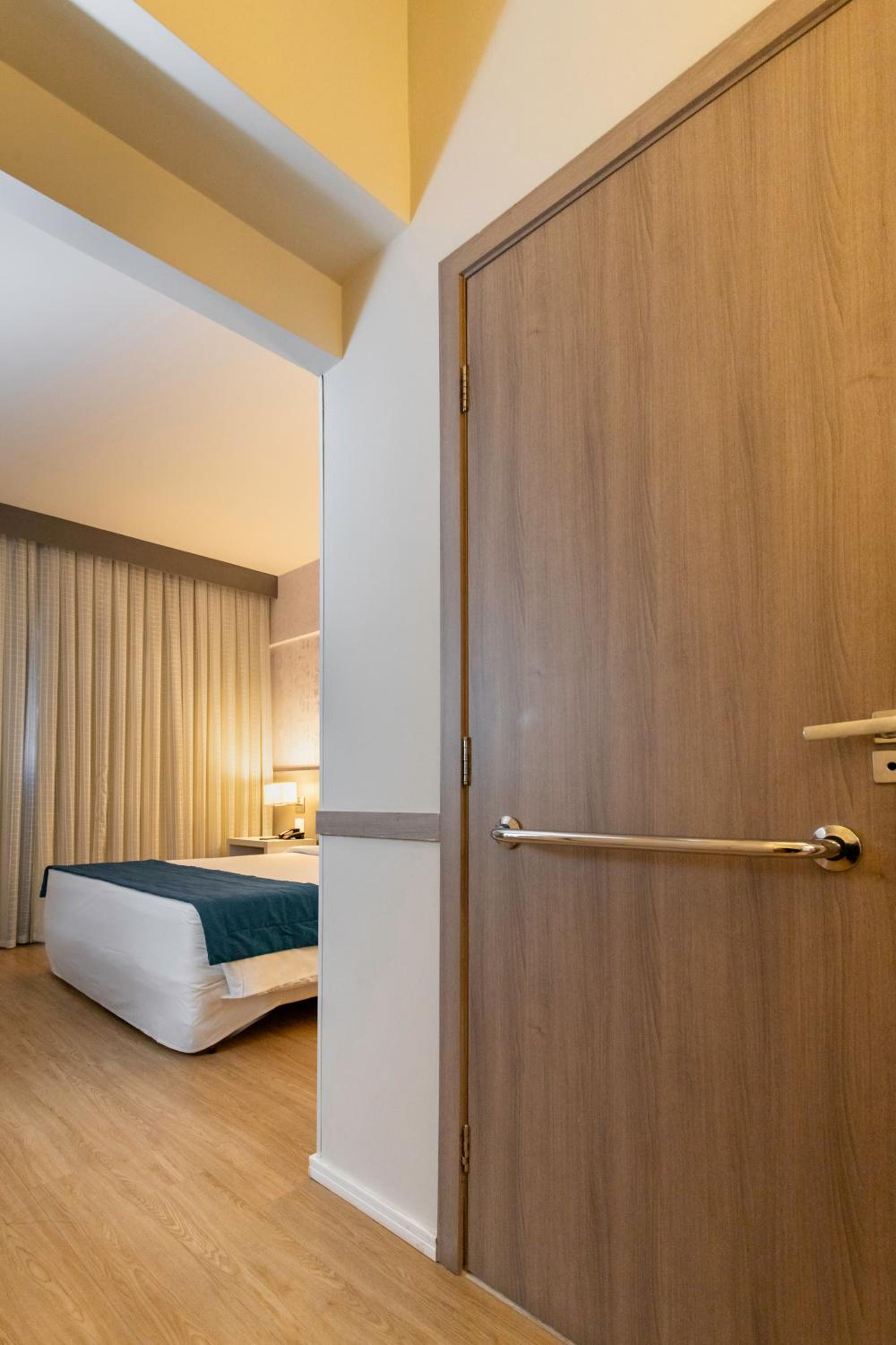 Double Room - Disability Access photo 1