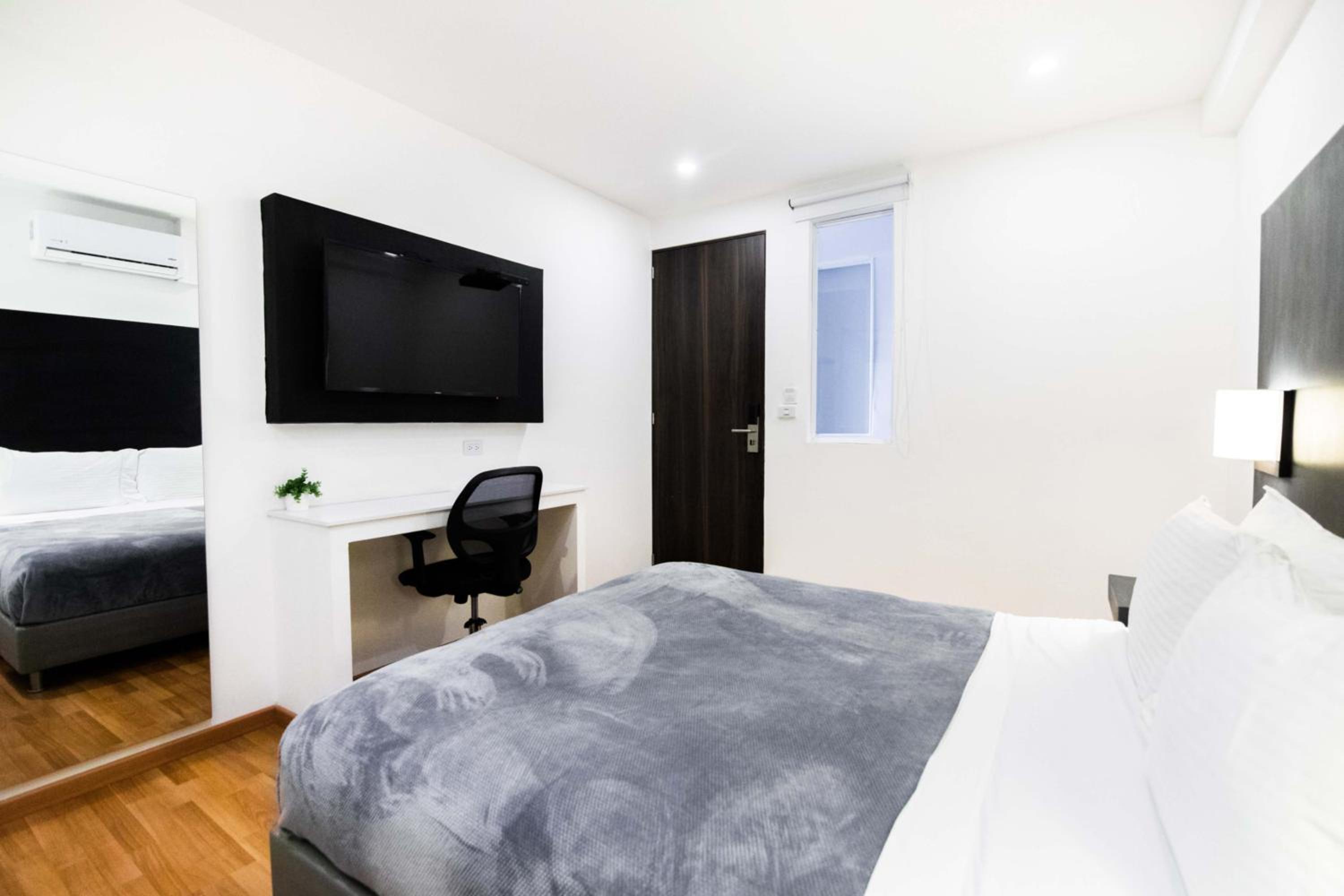 Standard Double Room photo 3