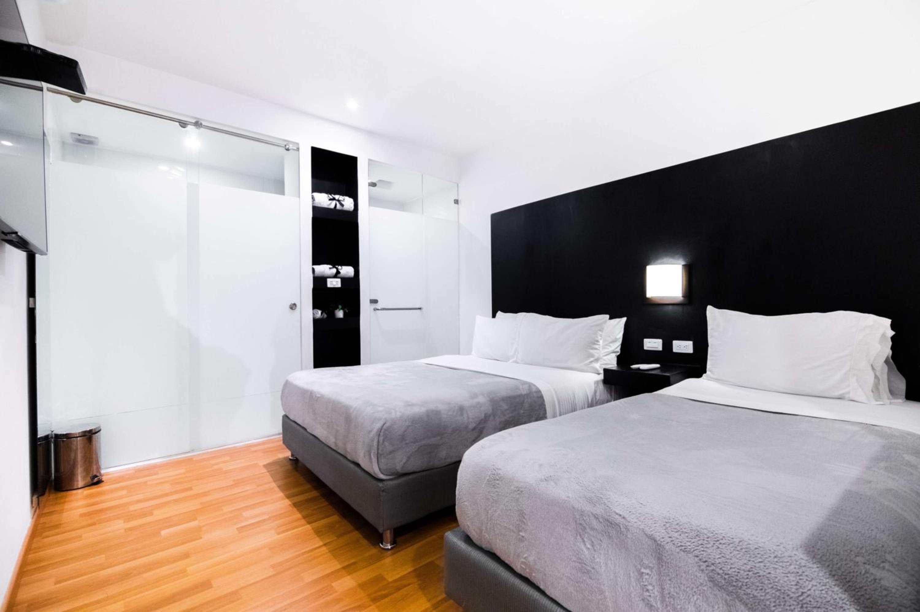 Standard Twin Room photo 3