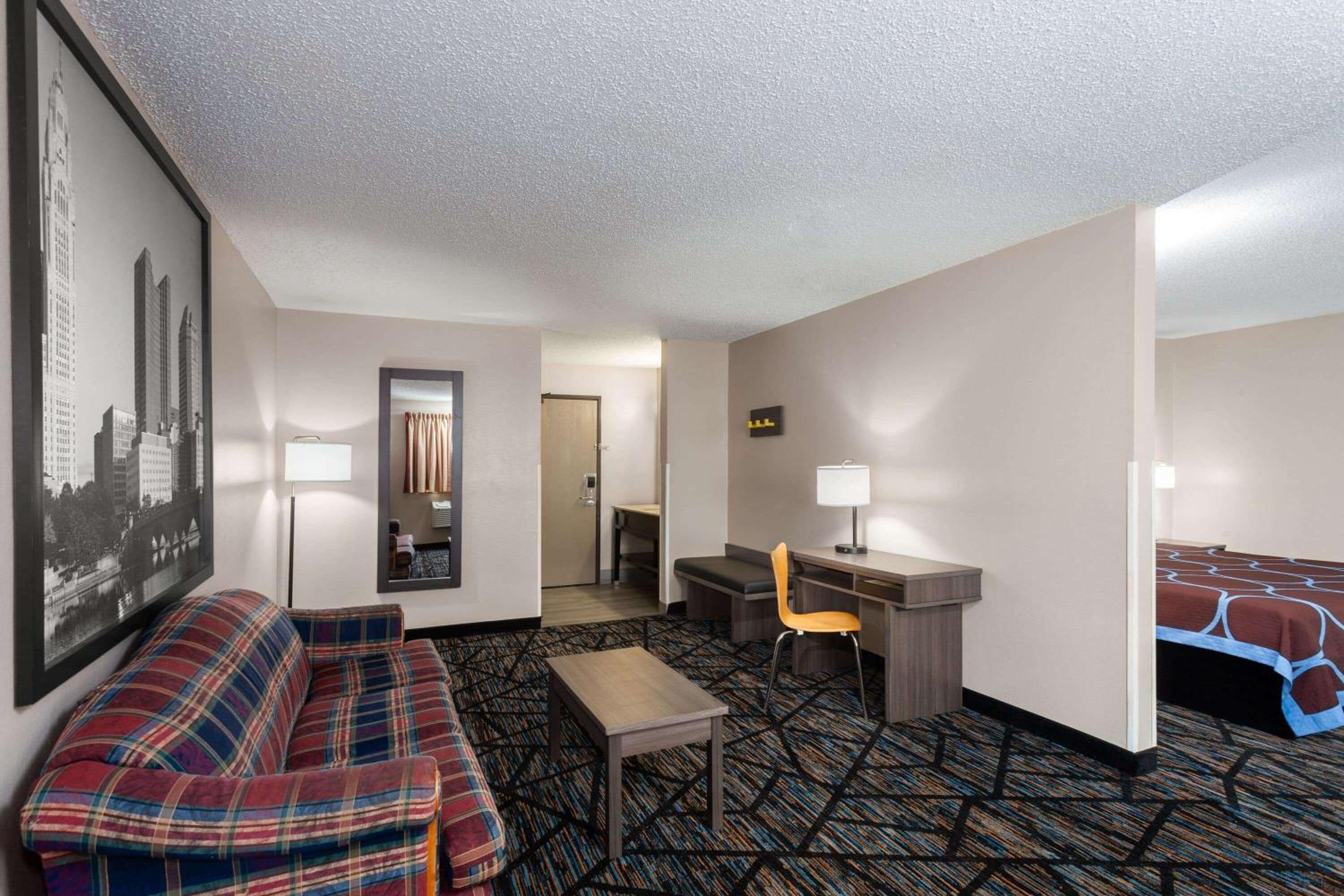 King Studio Suite - Non-Smoking - Photo 1