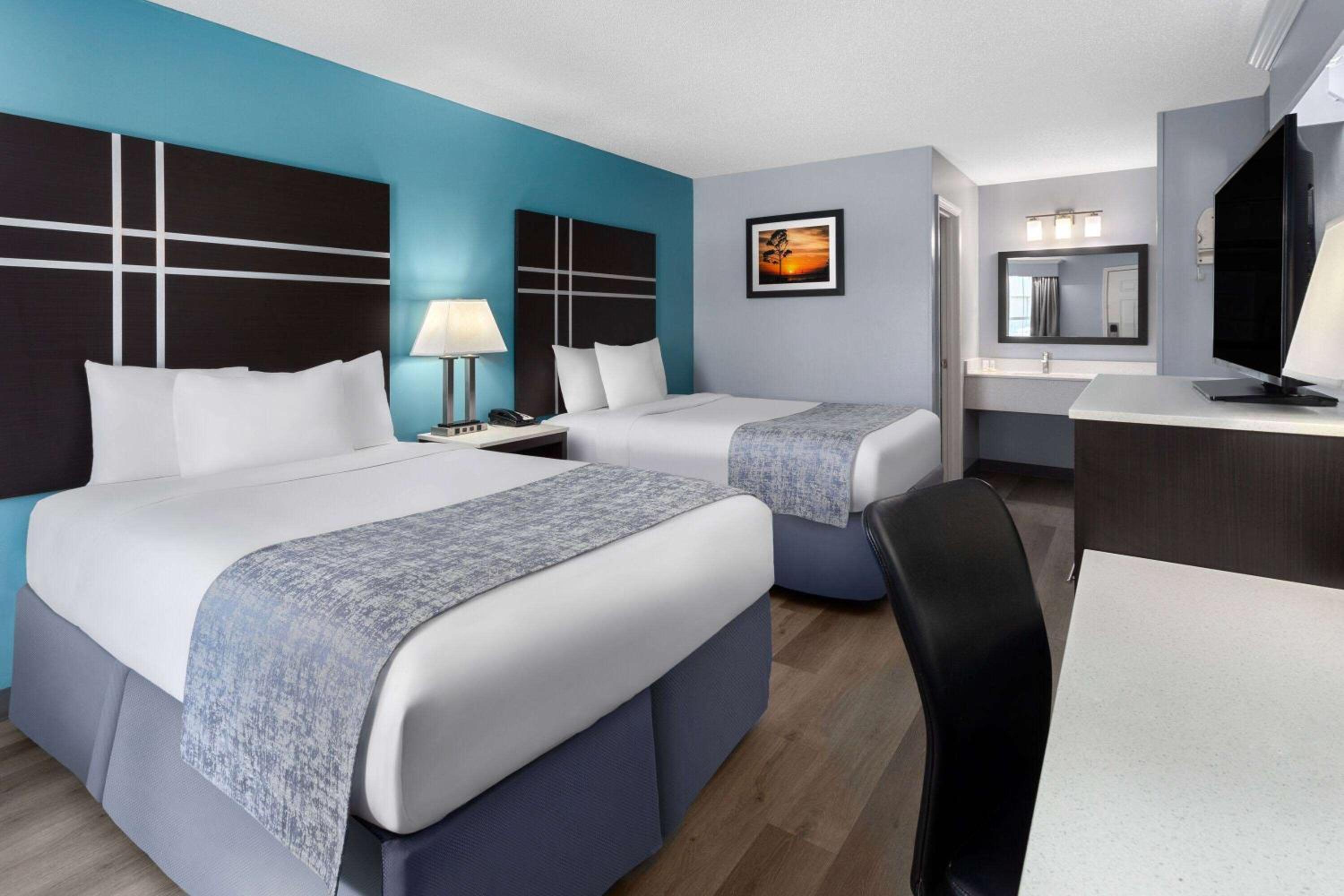 Double Room with Two Double Beds - Photo 1