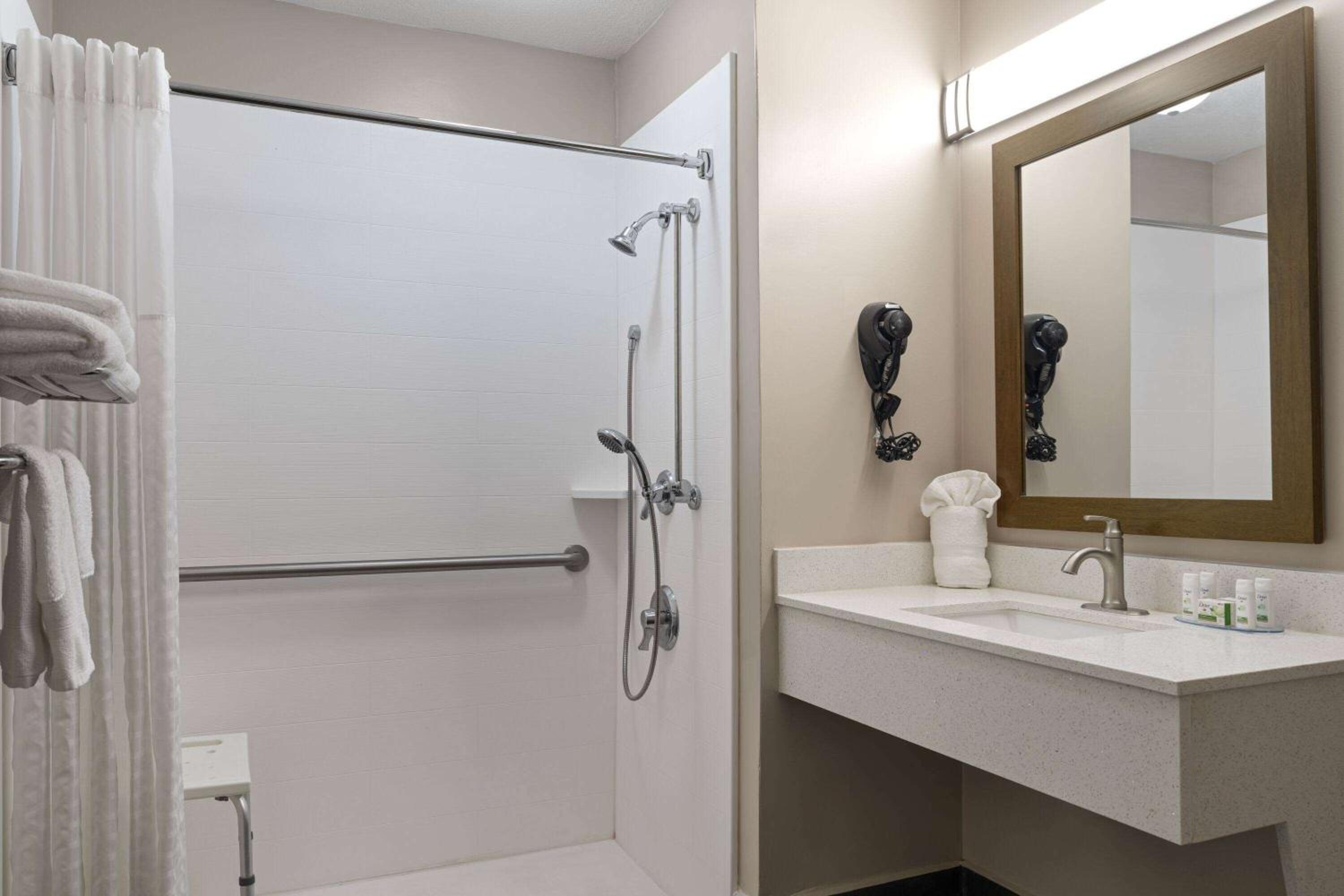 King Room - Mobility Access/Non-Smoking - Photo 3