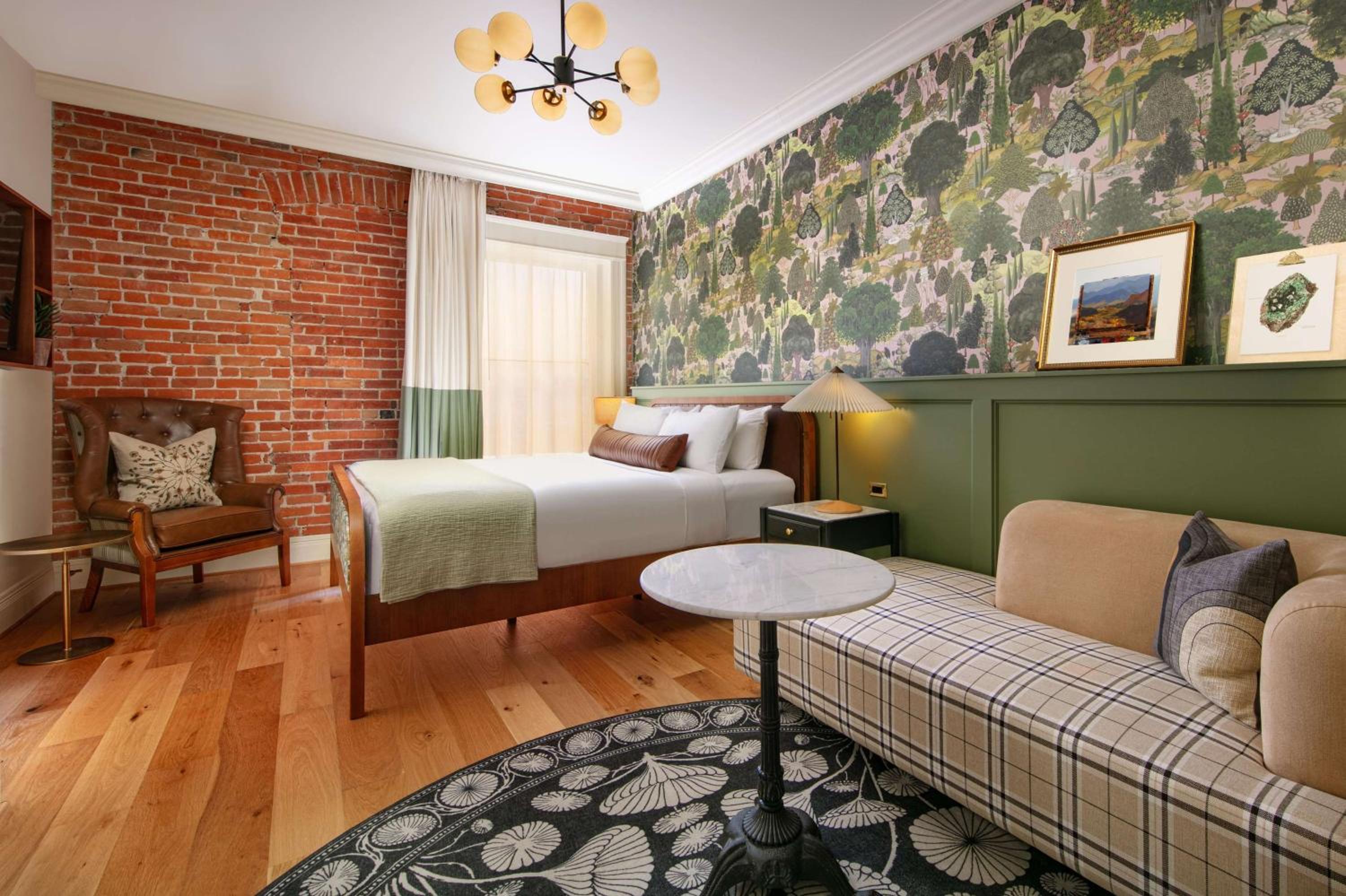 Silver King Room - Mobility Accessible - Photo 1