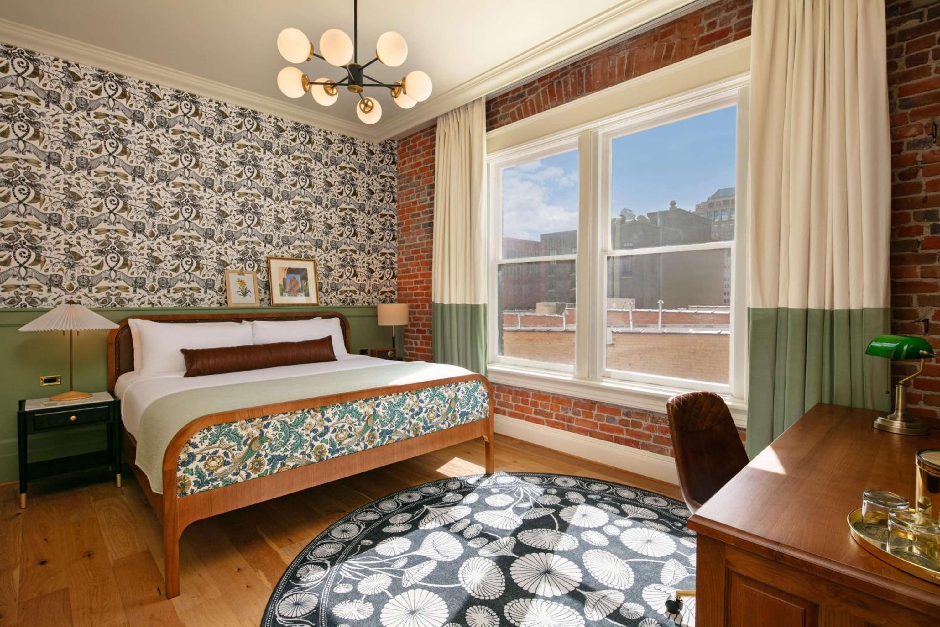 Foundation King Suite - Photo 1